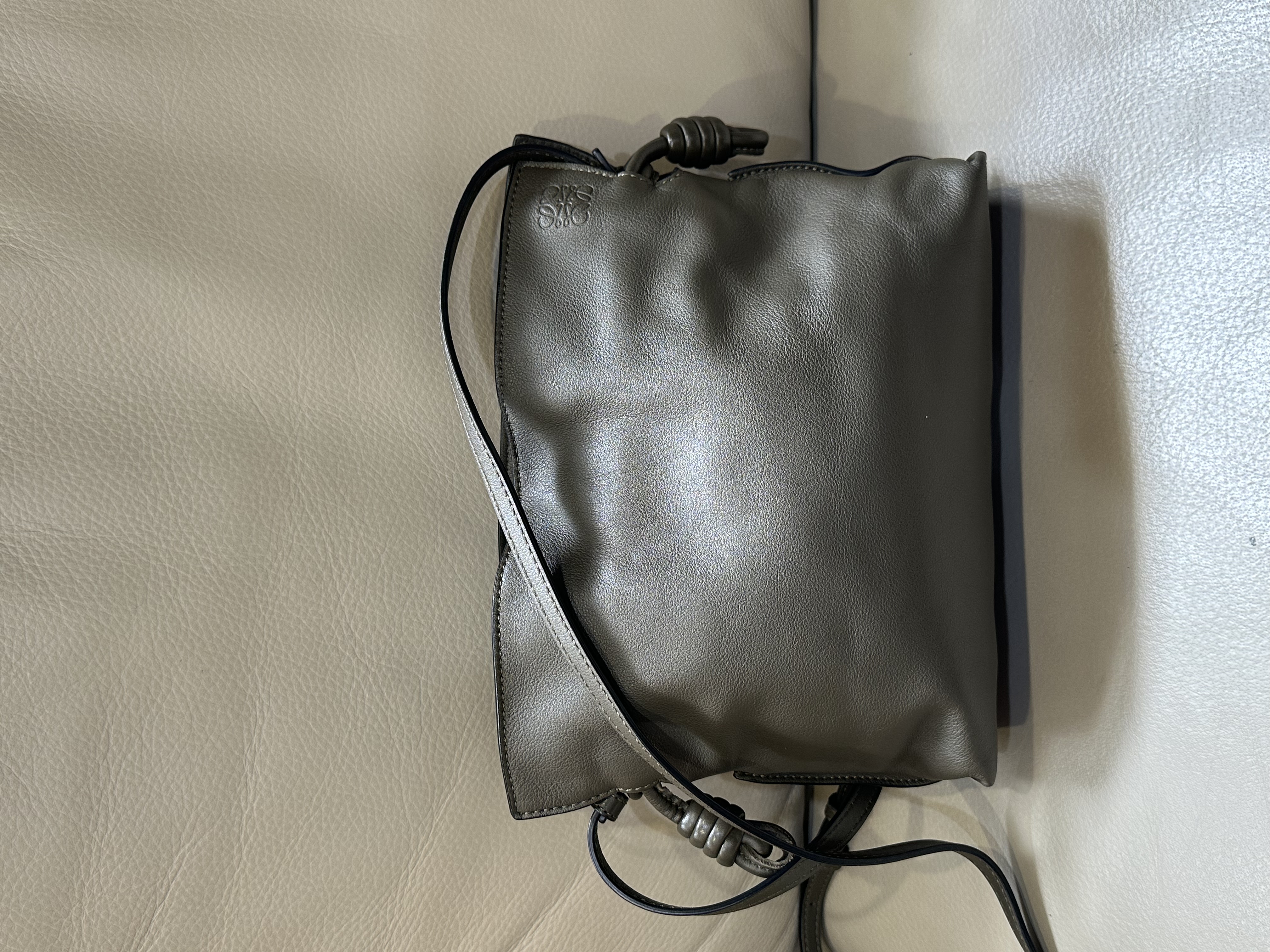 Pre-owned LOEWE Leather Flamenco Bag / Product Code: 26040515