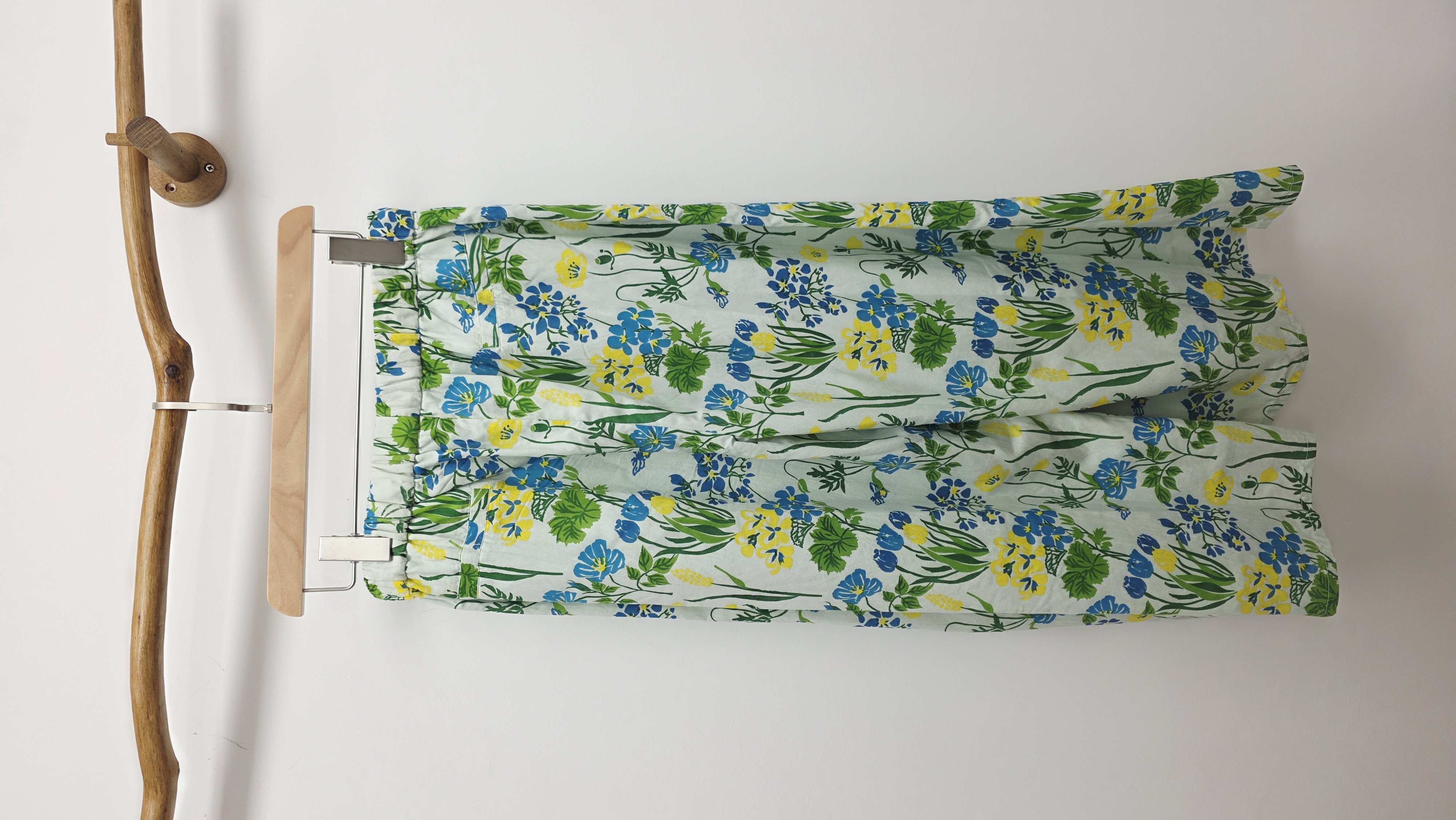 日牌粉藍花花圖案棉麻橡筋褲