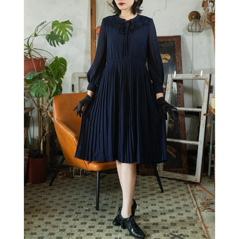 Vintage Japanese Elegant Midnight Blue Lace Embellished Accordion Pleat Day & Night Dress (MT1608-152)