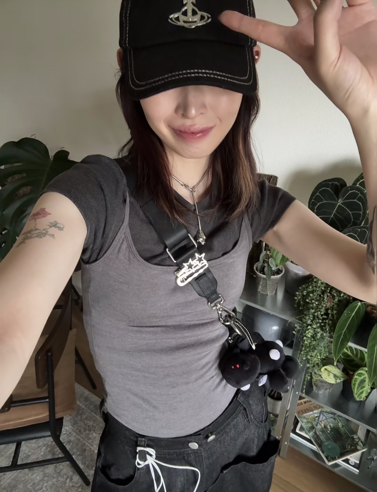 折扣✨Westwood 銀扣logo cap 