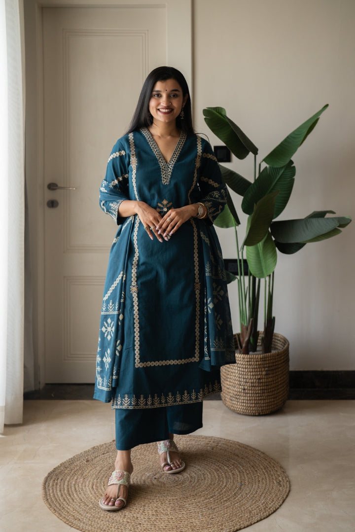 Kashish: Teal Elegance