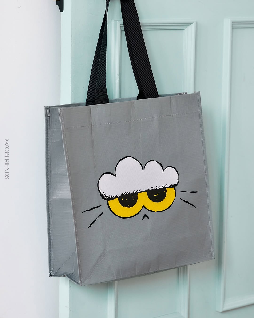 G-DRAGON - ZO & Friends Zoa signature & crown limited