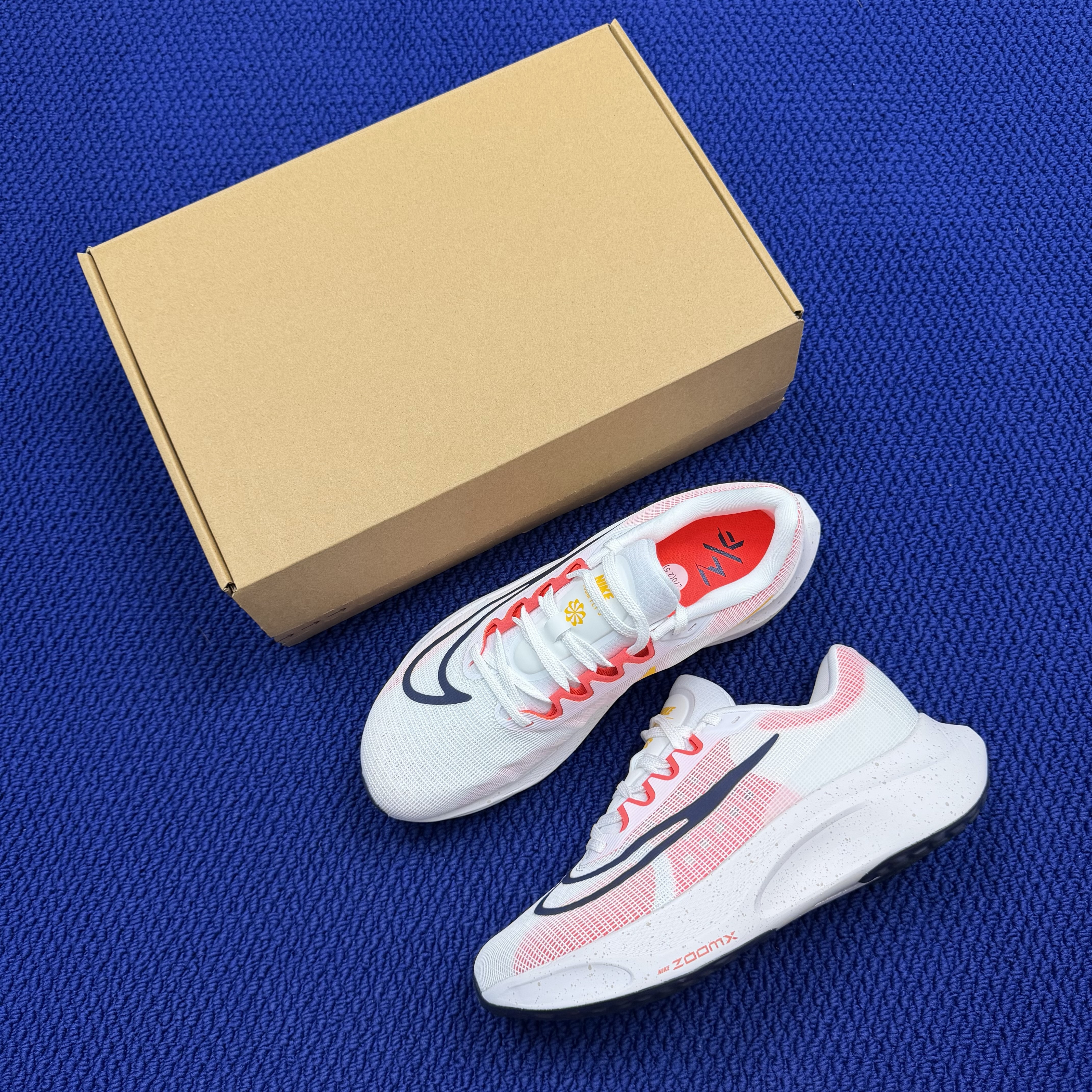 Nike Zoom Fly 5 DM8968-100