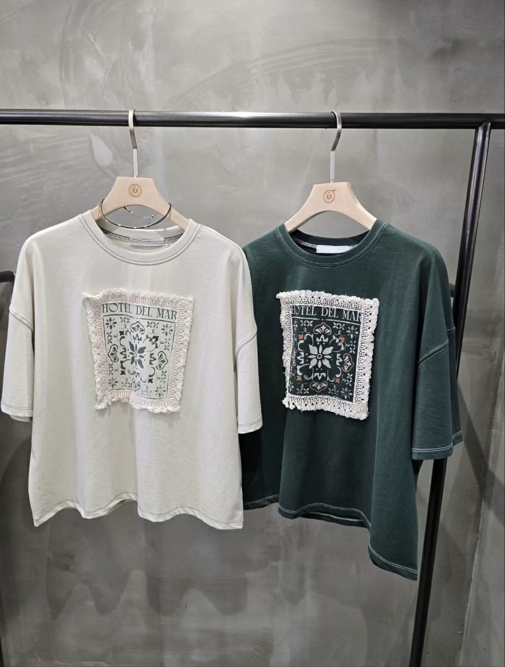 MO OS  motif patch top