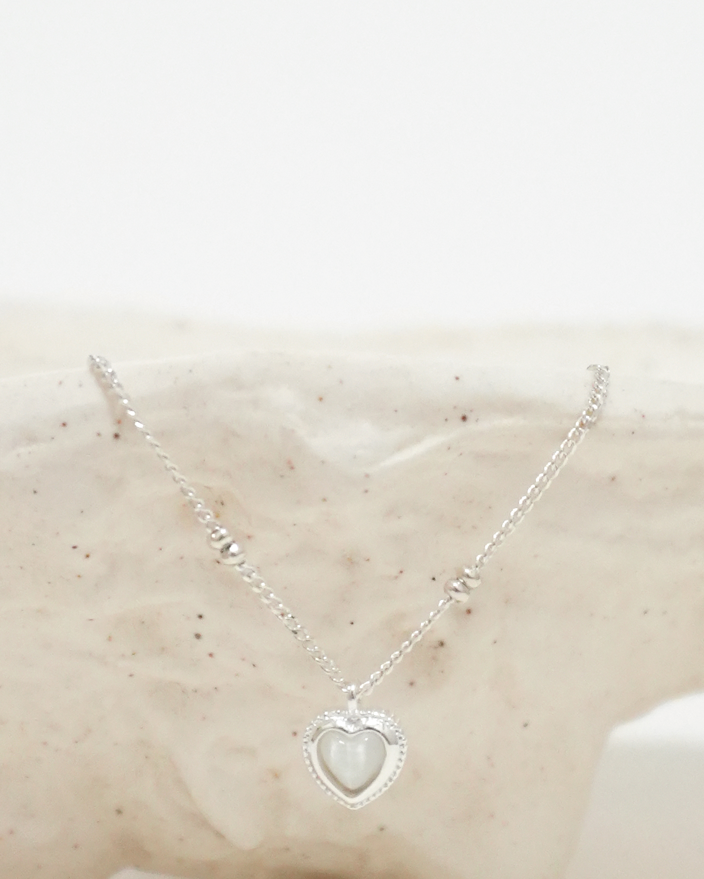 Dewdrop Heart Cat’s Eye Bracelet