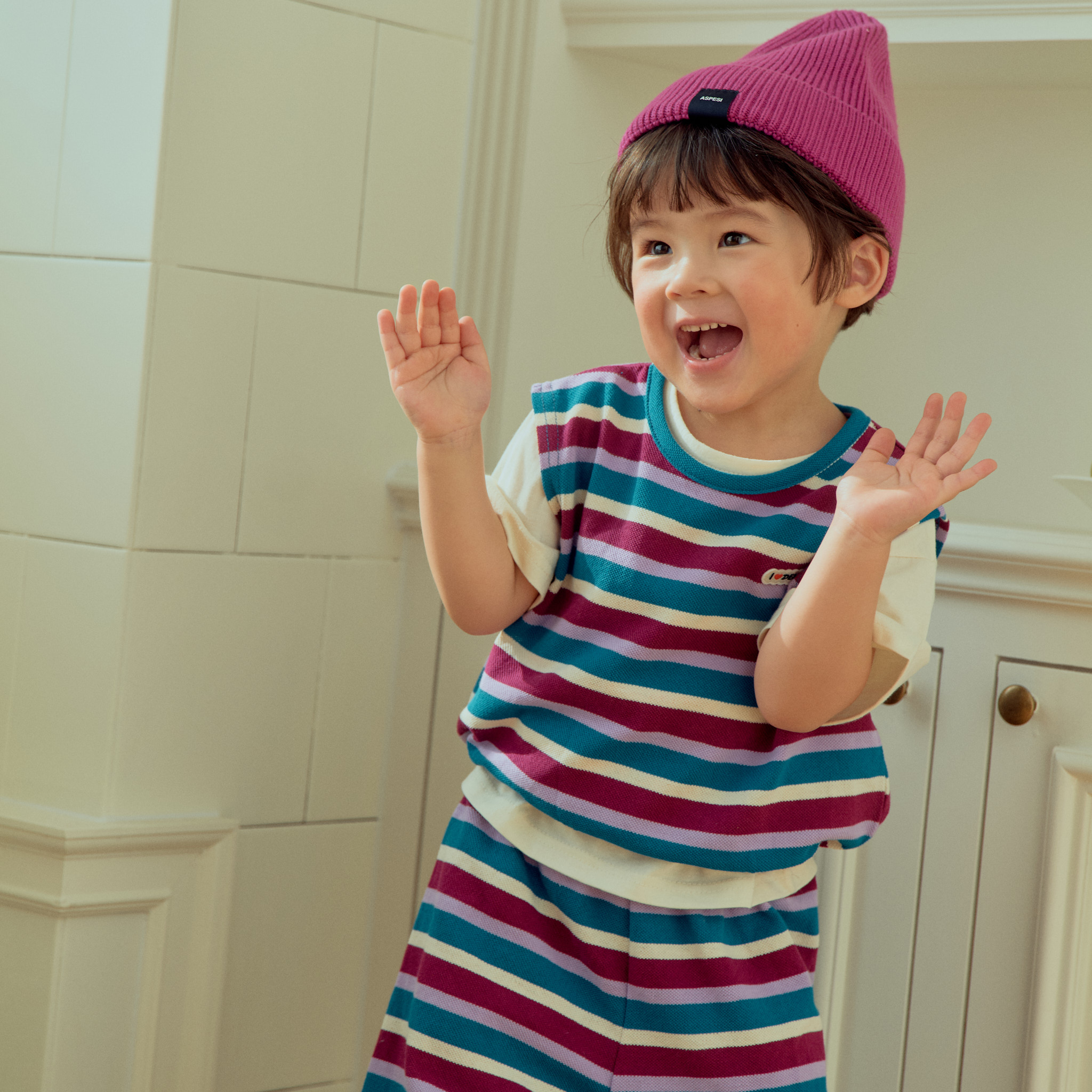 橫間背心 (內搭需另配)