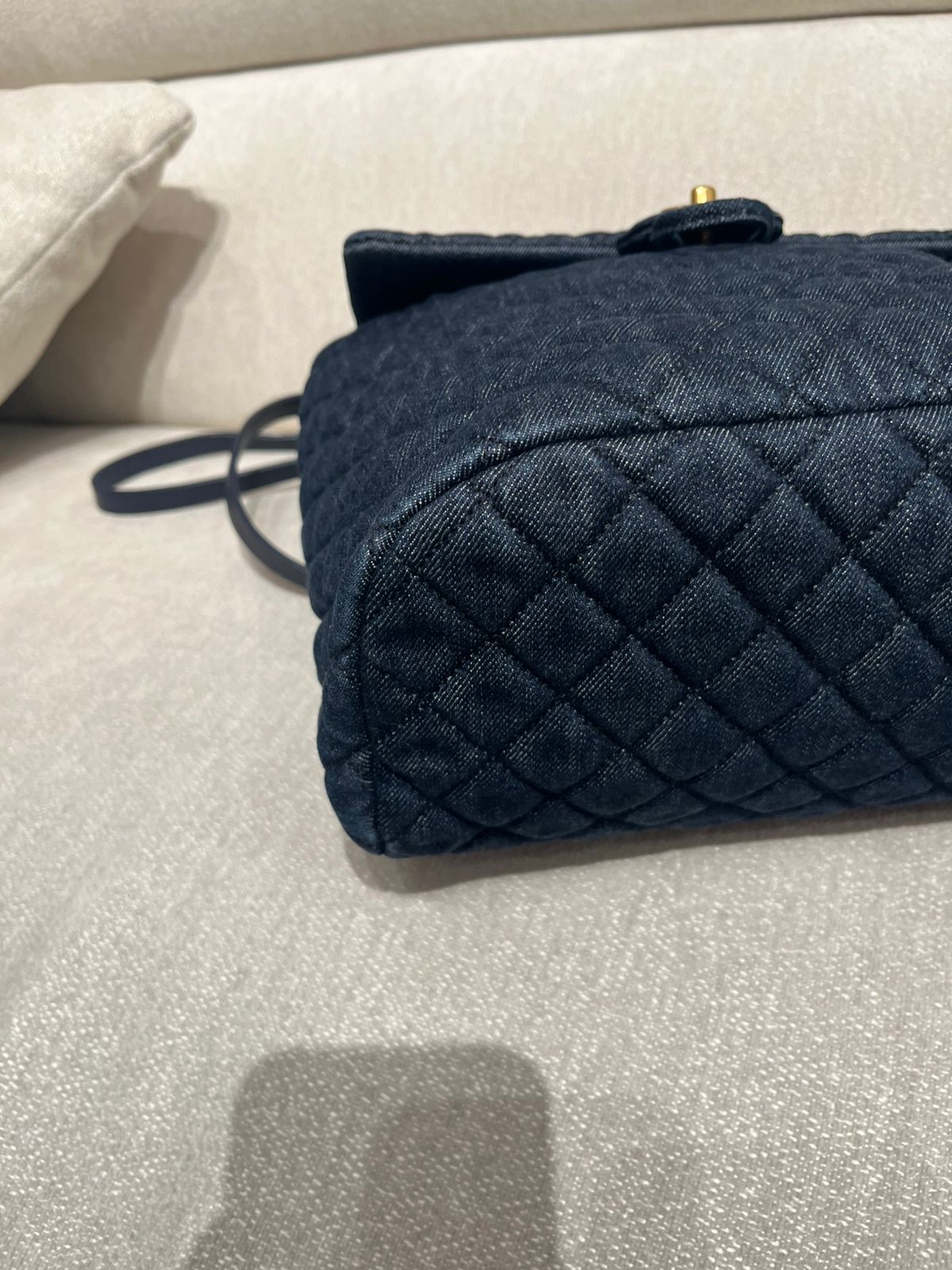 Chanel Classic Backpack Denim 100%Authentic, 95%New ✅貼✅Dust bag