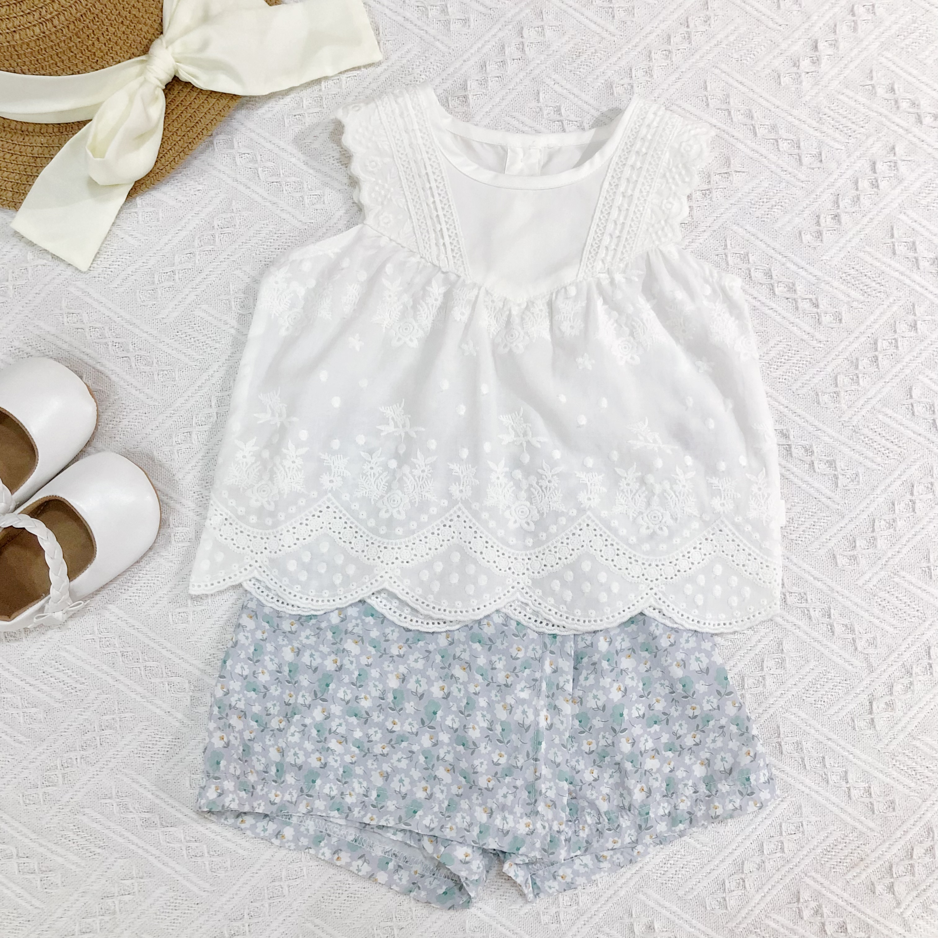 Girls' White Lace Top & Floral Shorts Set