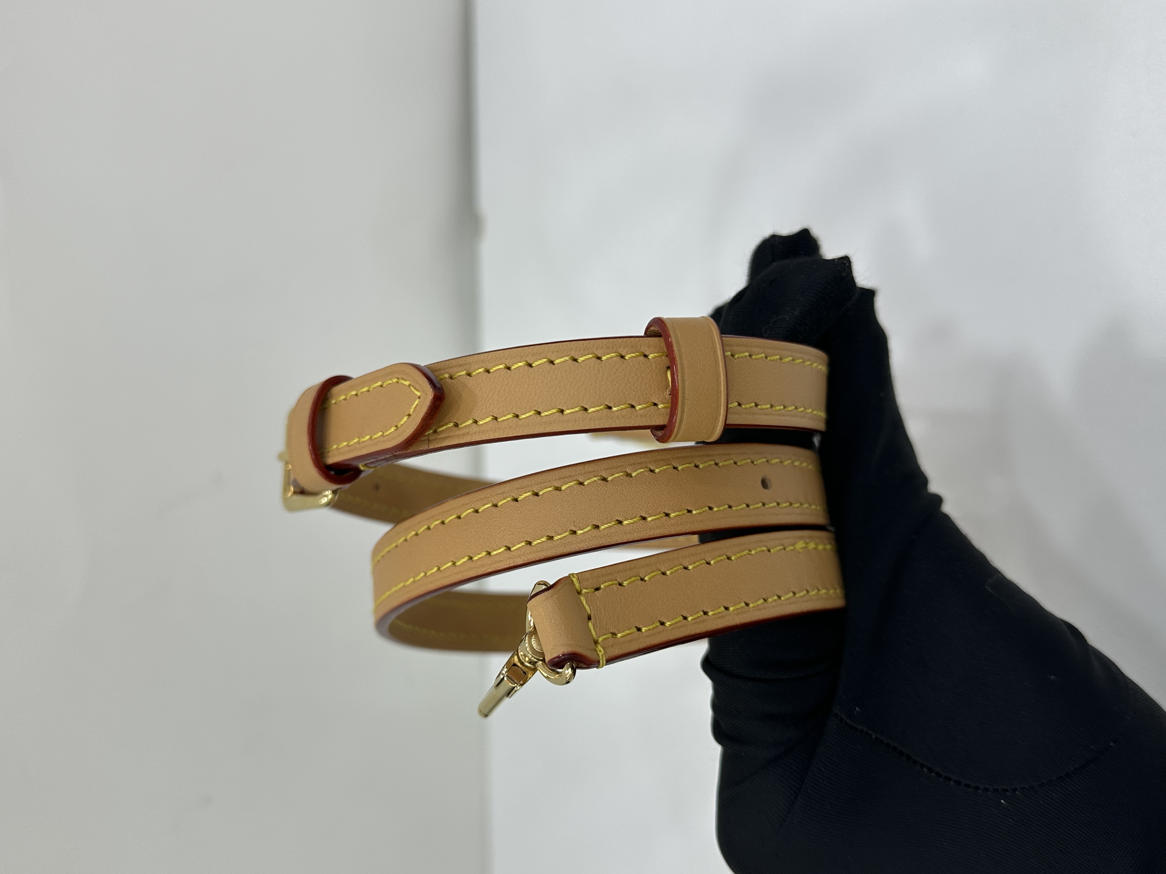 直播貨品 |  [1個-$100 2個-$300］GG79