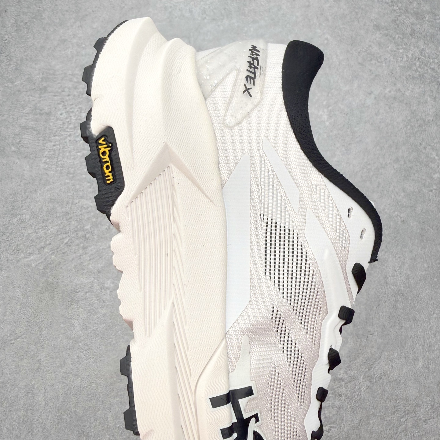 Hoka One One Mafate X