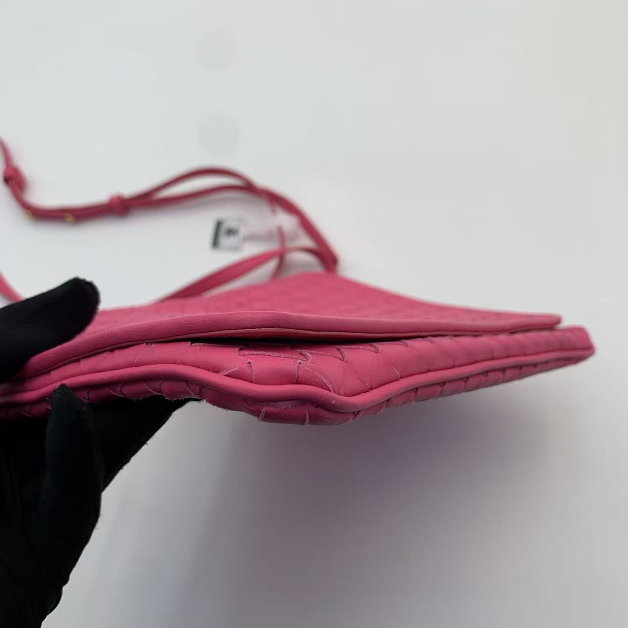 Bottega Veneta葆蝶家信封包 桃紅色牛皮 Bv經典編織物斜挎包【過年紅噹噹精選❤️‍🔥】