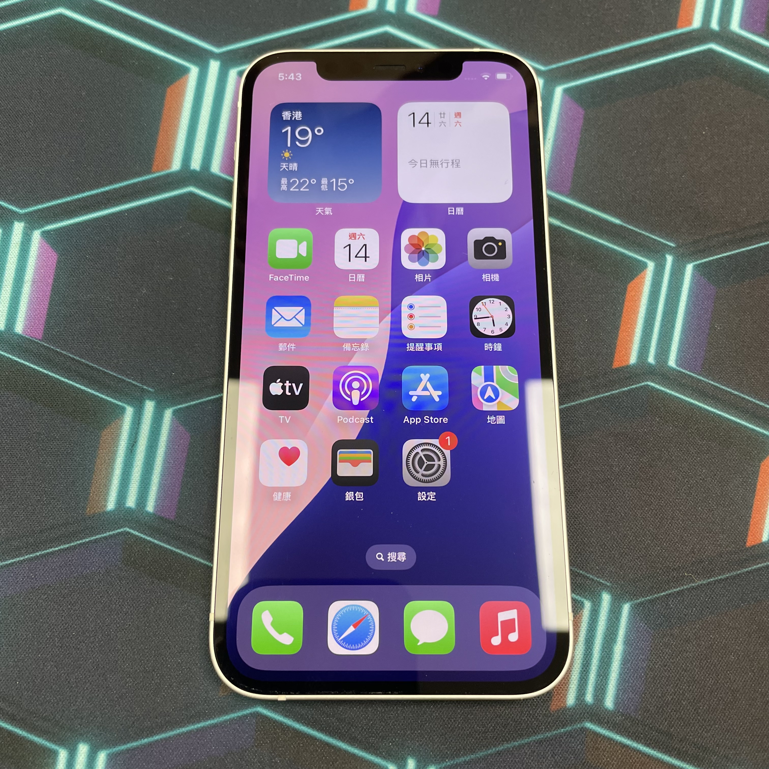 *6144 12 勁靚機 64GB 電77 白色 white