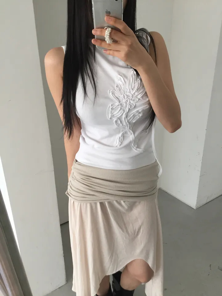 Floral Applique Ruched Tank Top