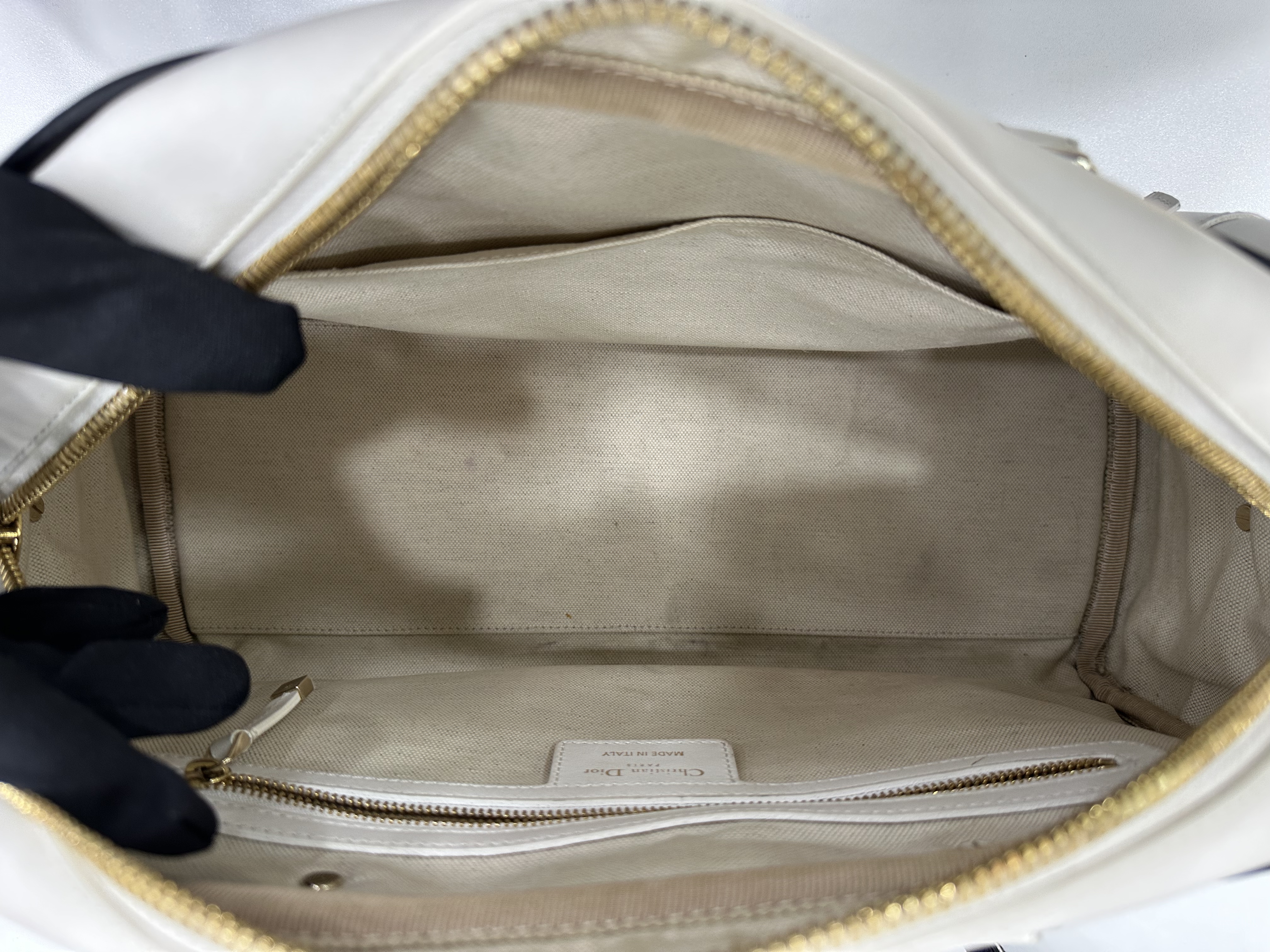 直播貨品 |  [1個-$100 2個-$300］CC13