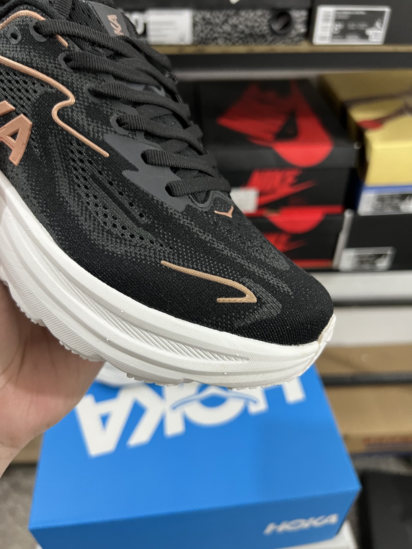 HOKA ONE ONE Clifton 10