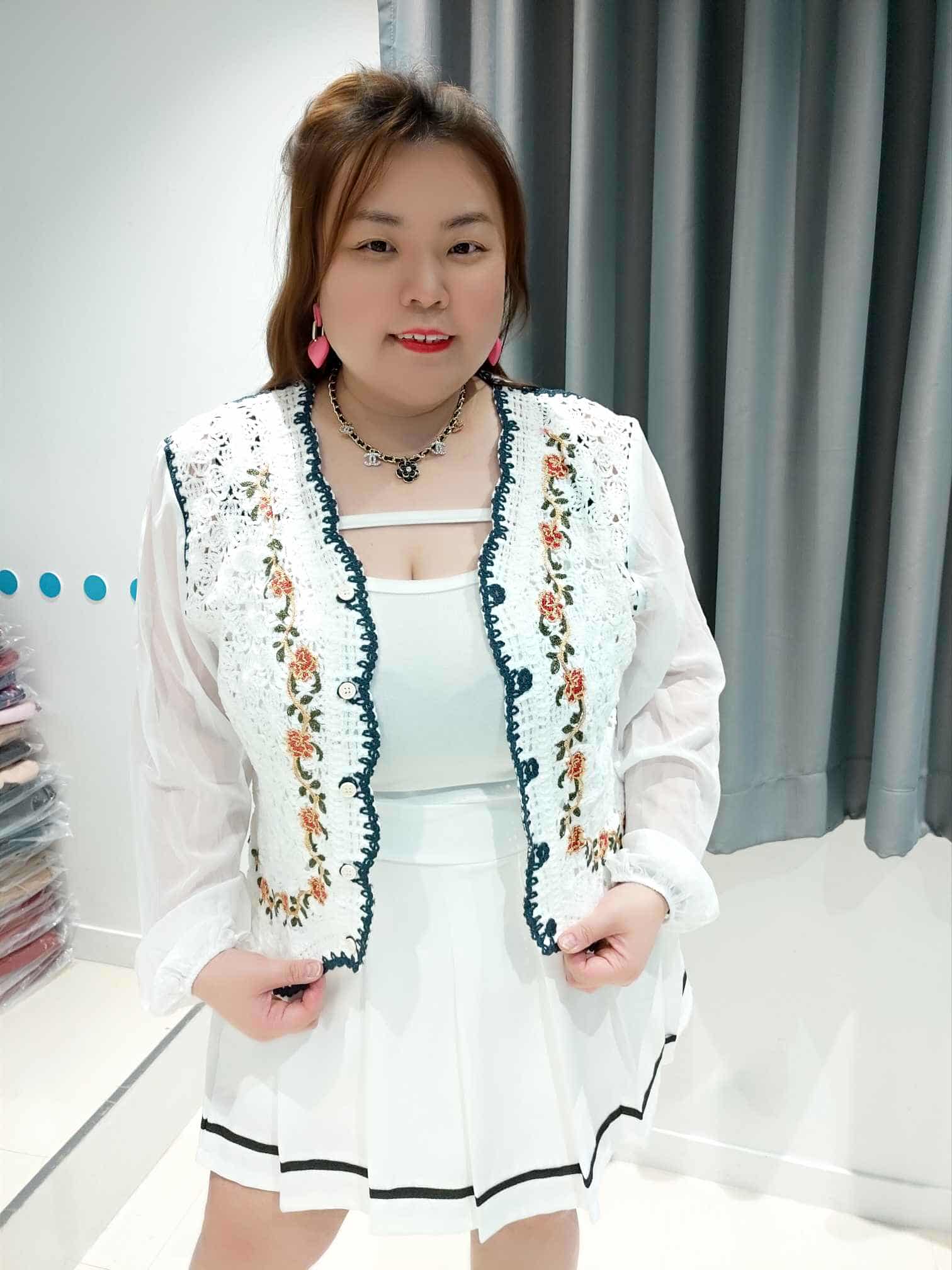 DOD05 拼针织勾花设计外套