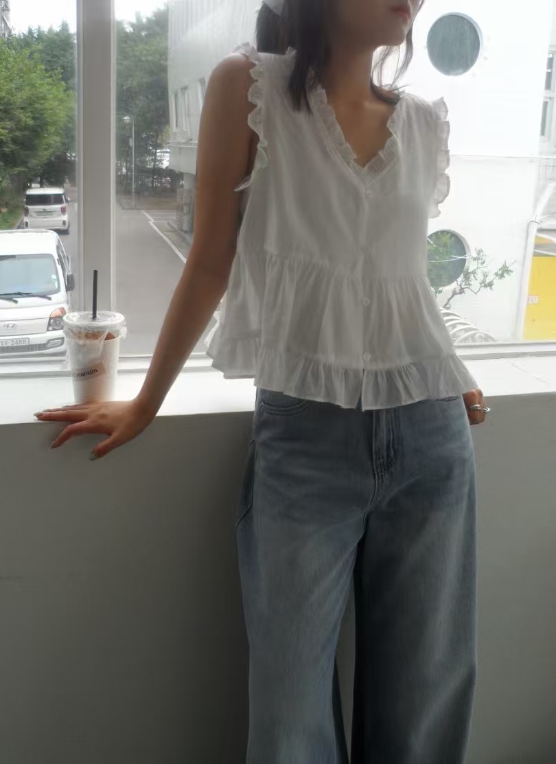 輕盈ruffles vest 
