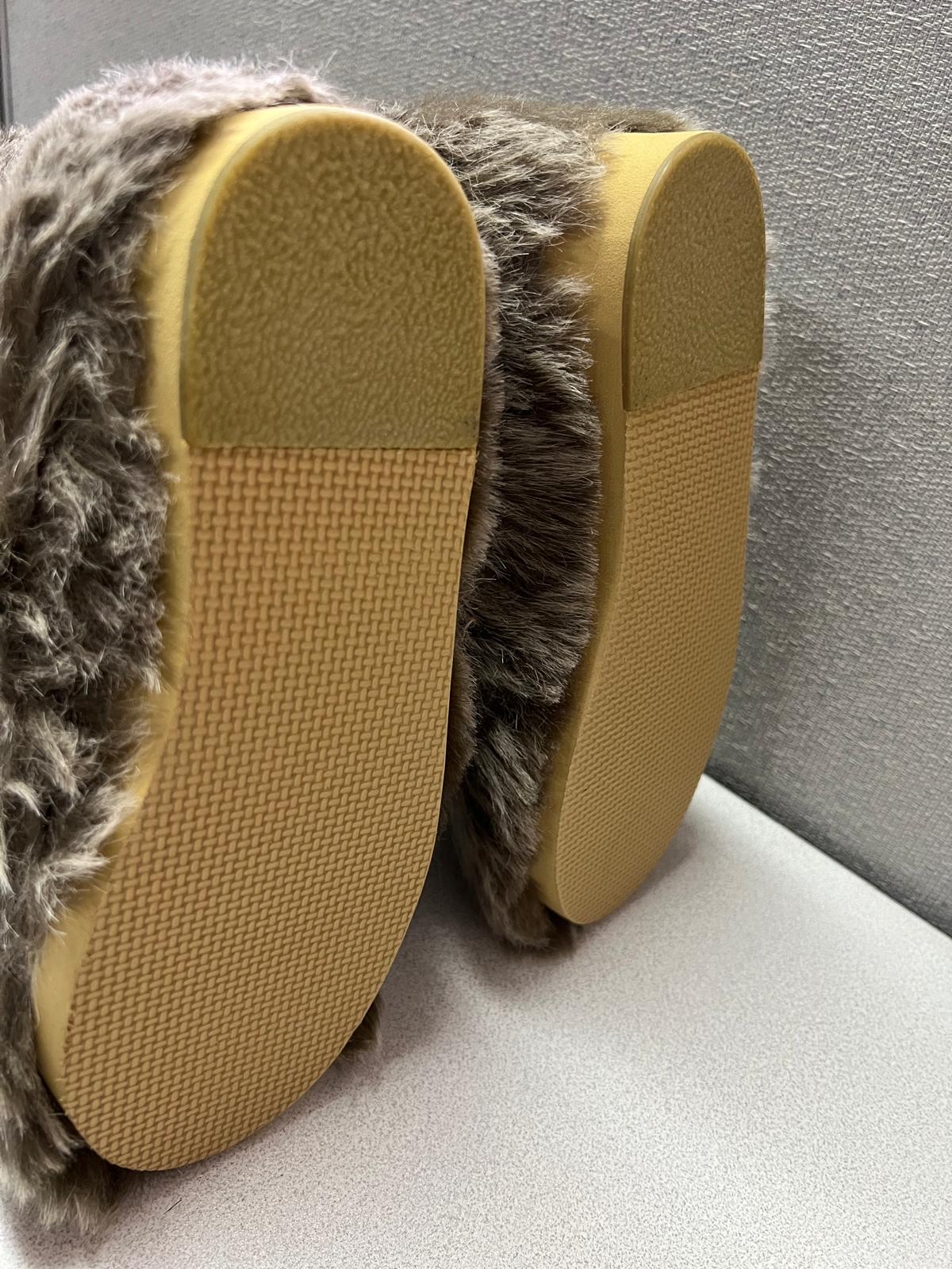 🎌日本直送🎌 Hello Kitty 大人 毛毛 boot  