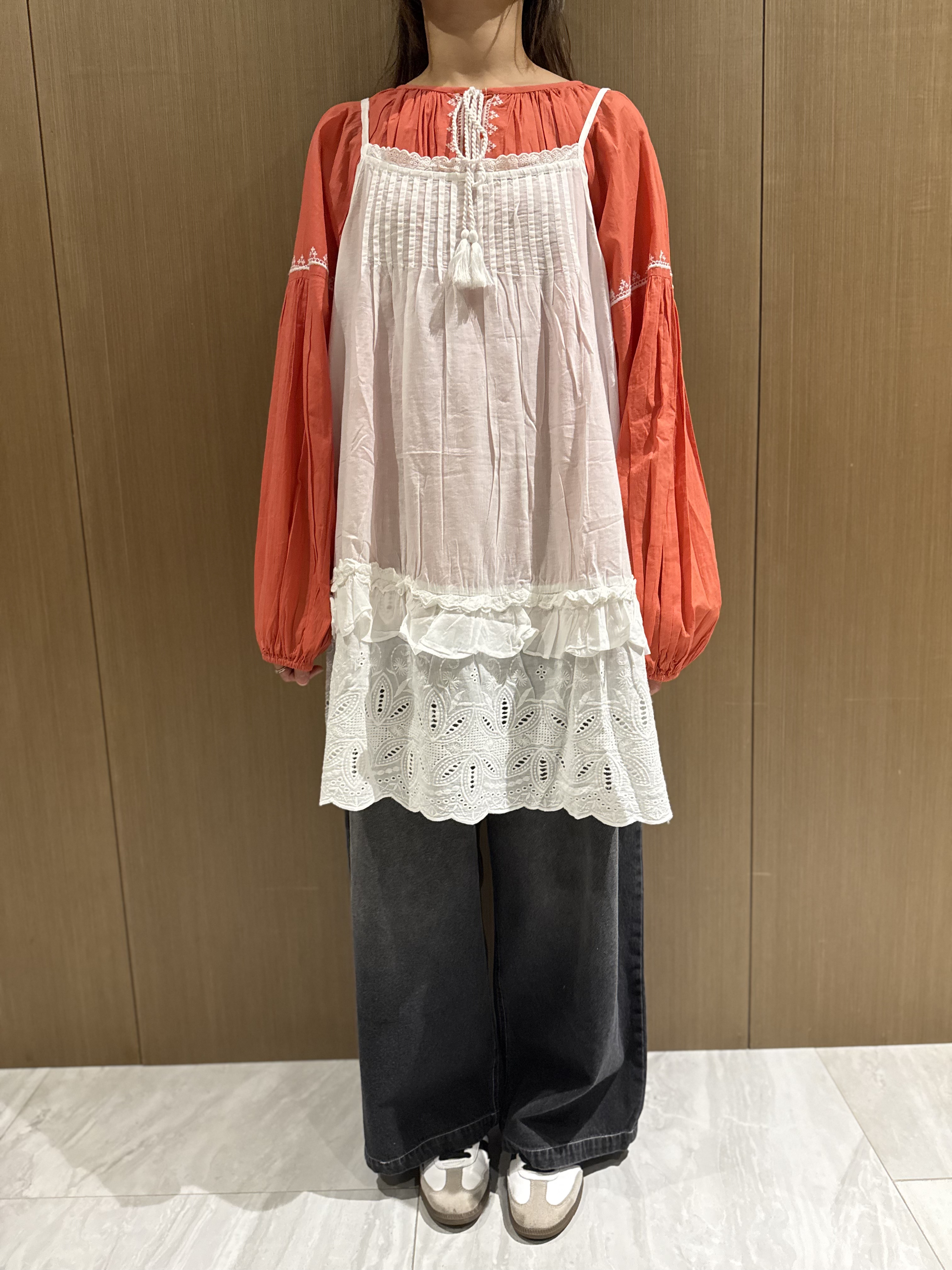 民族風刺繡𝐭𝐨𝐩