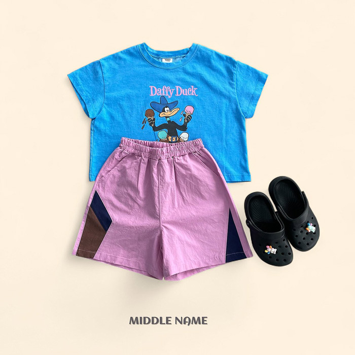 🇰🇷middle name tee