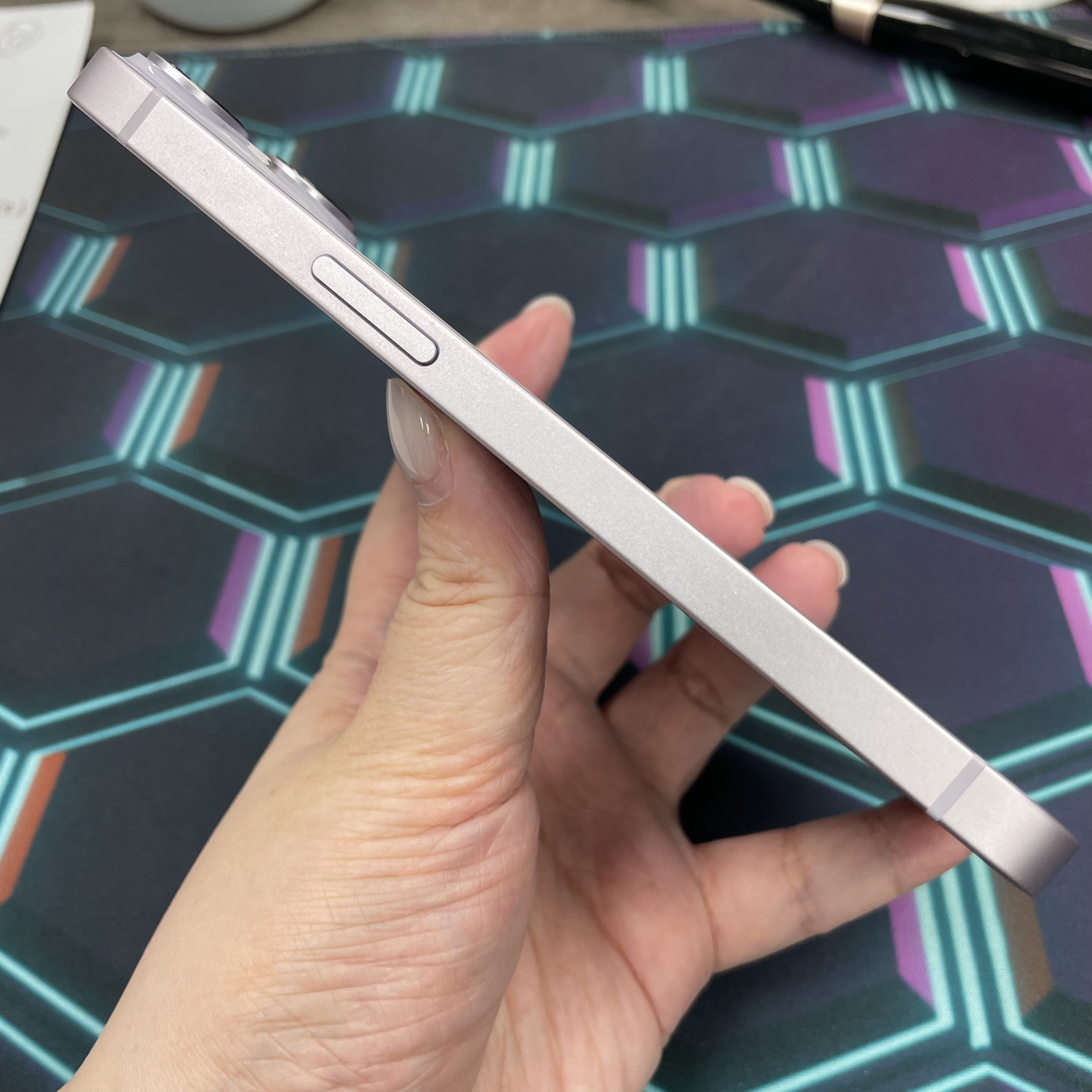 *6669 14 勁靚機 256GB 電77 紫色 purple