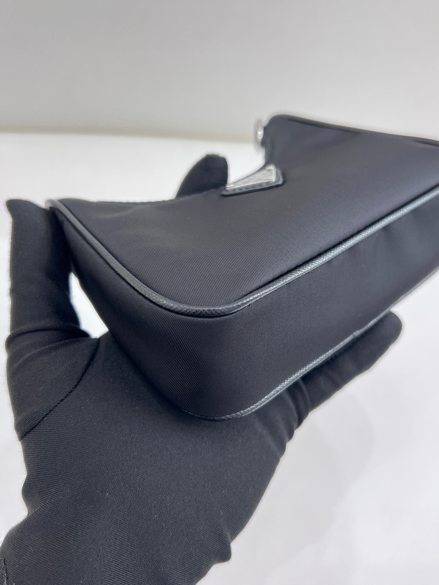 【預訂貨品】 Full set Prada黑色mini hobo