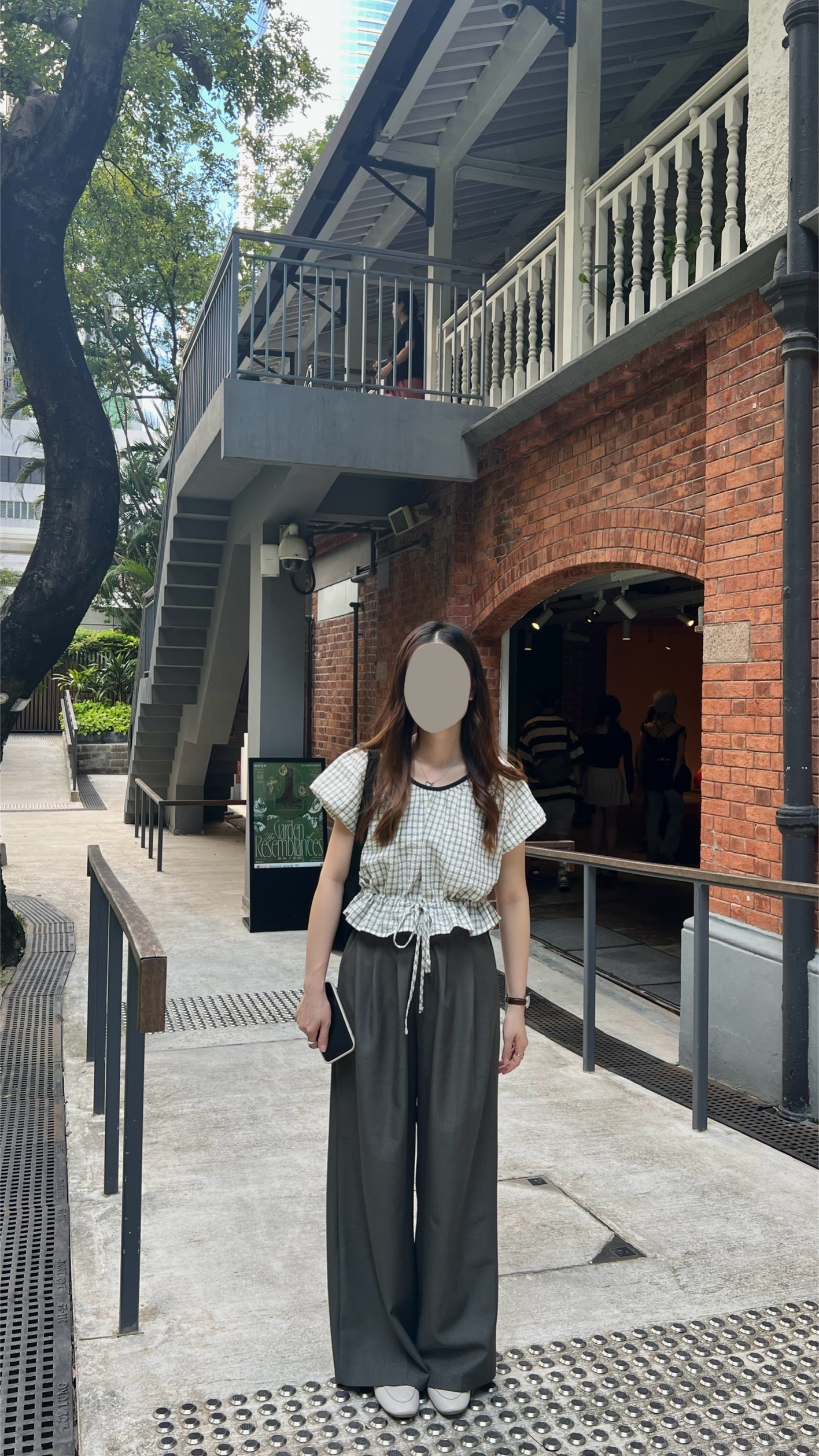 推薦 免熨寬鬆格紋blouse 