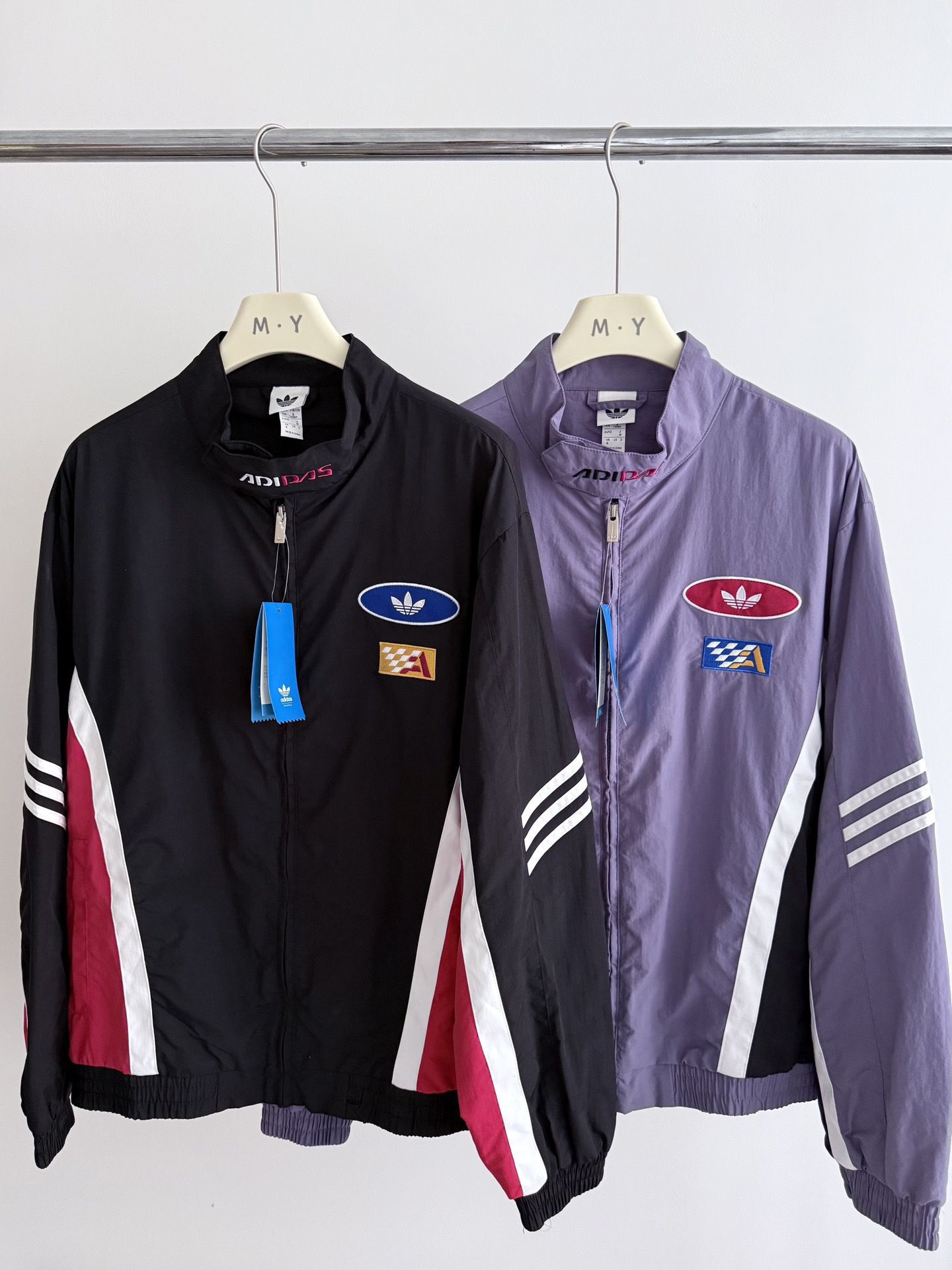 $178件。Adidas賽車拉鍊外套