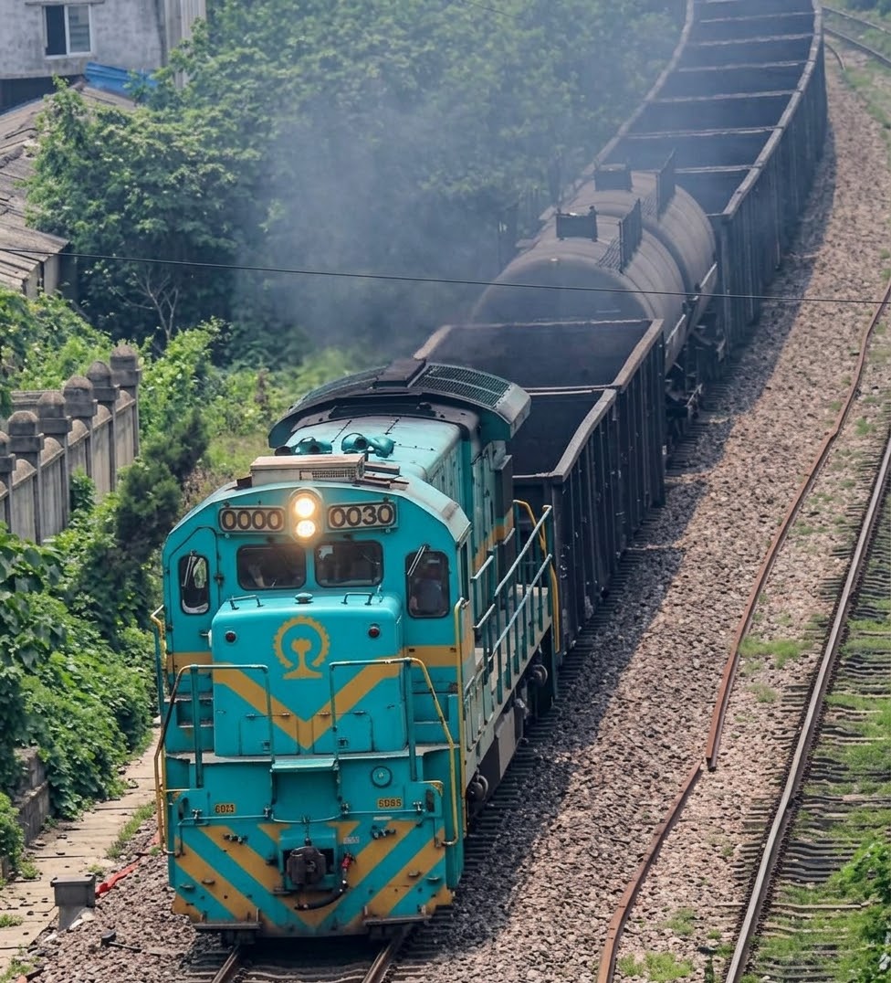 中國ND5進口型內燃機車 長鳴N比例磁控版本