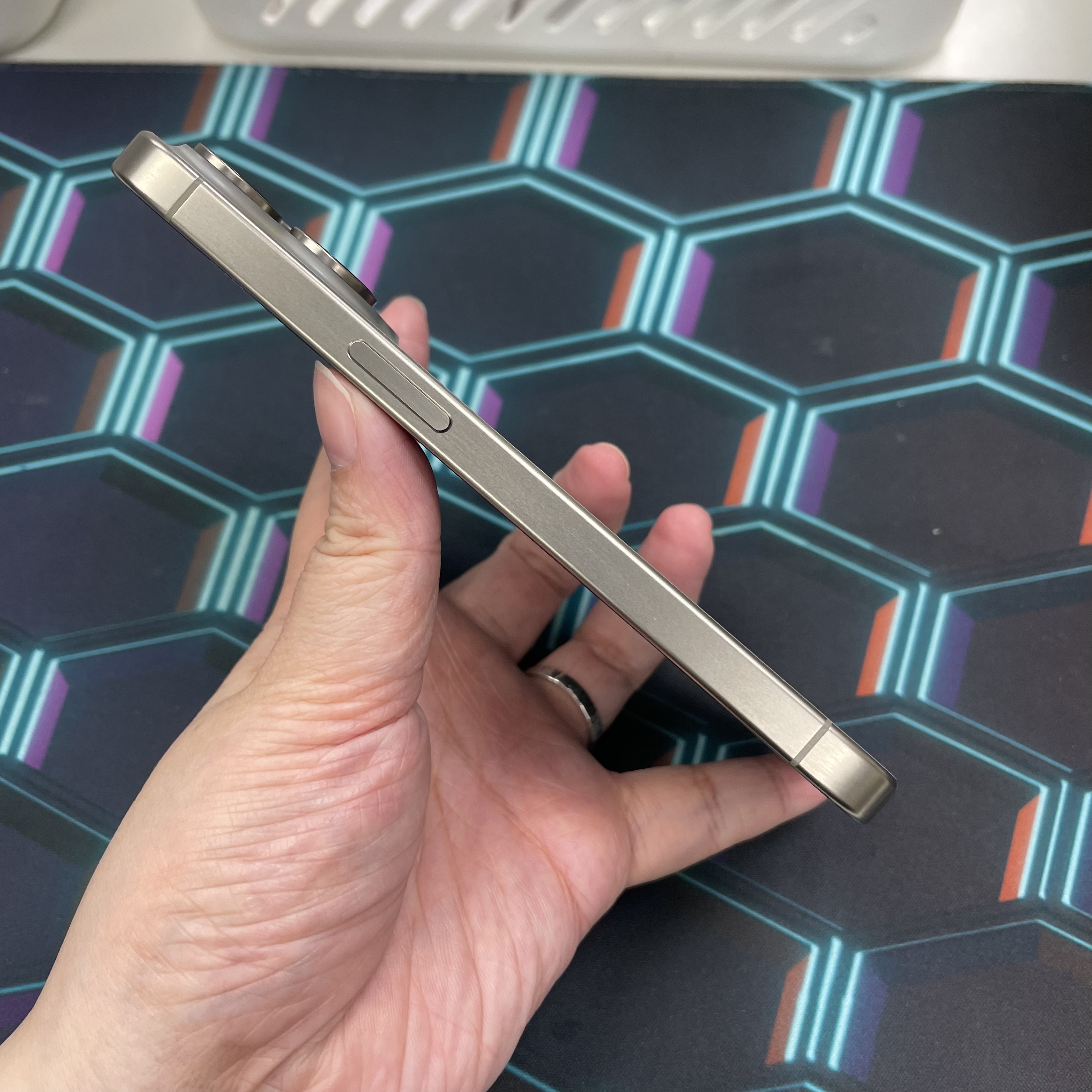 *6447 15 pro 勁靚機 128GB 電88 原色 gray