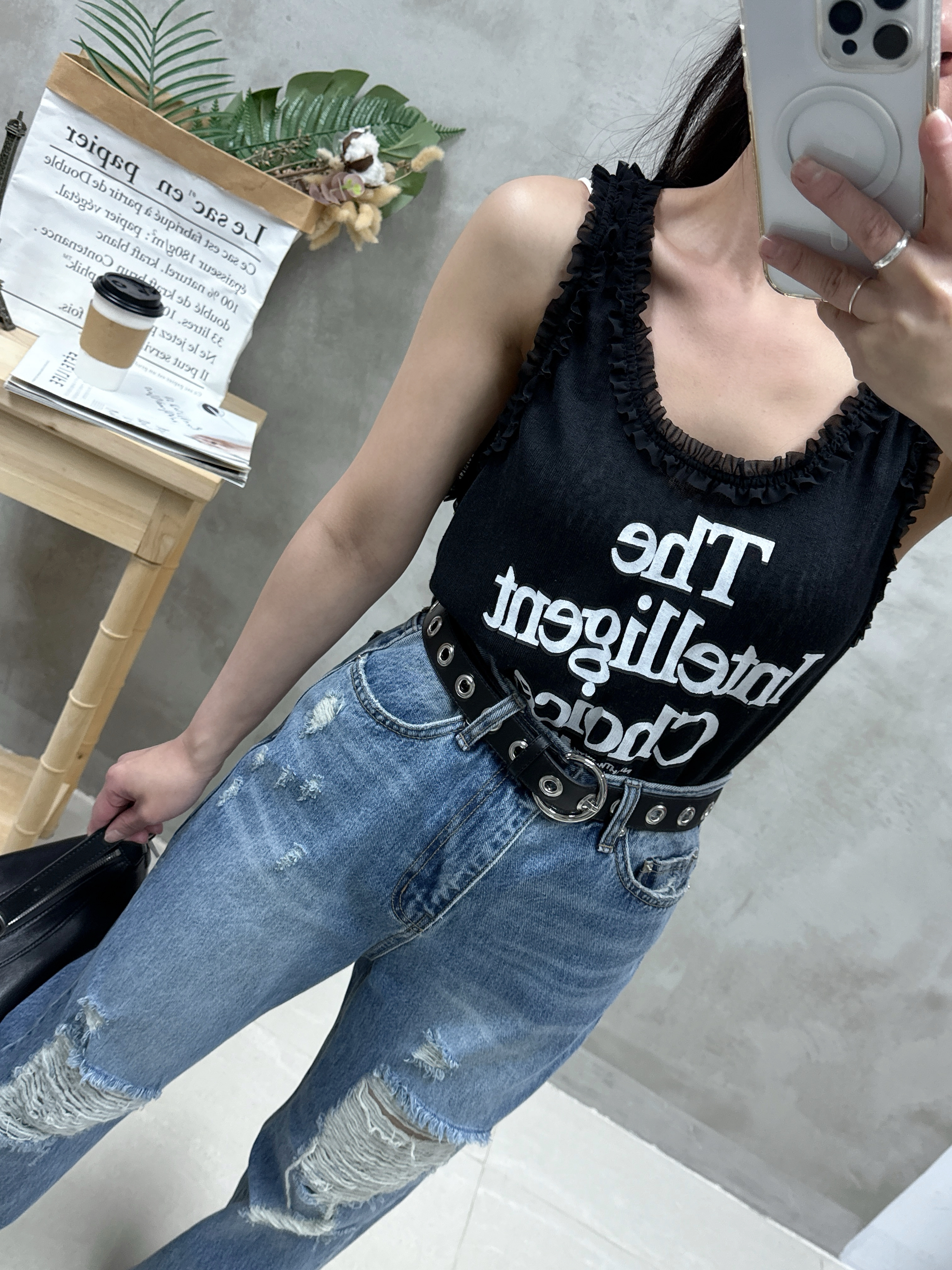 E19爛直腳牛仔褲