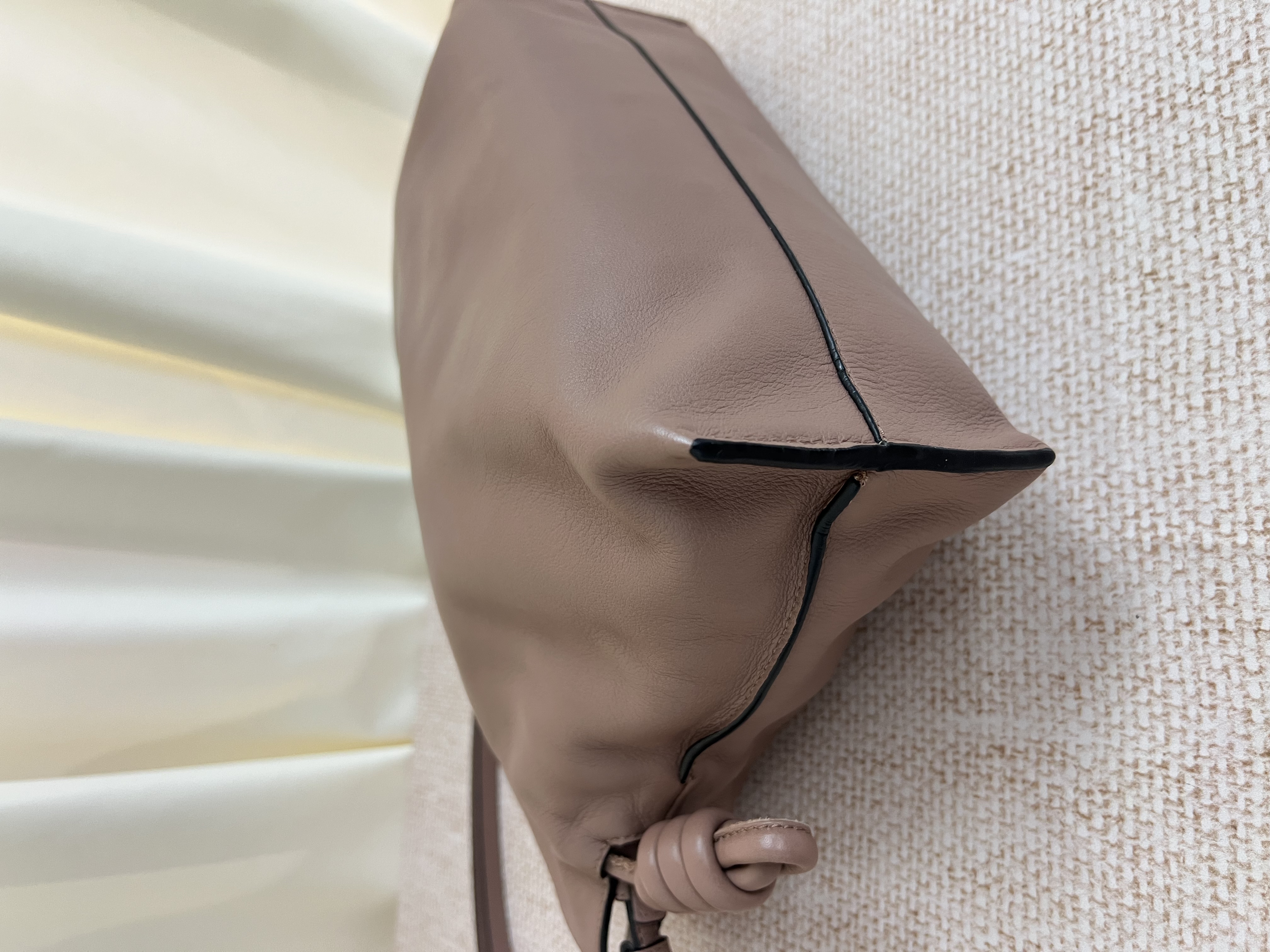 Pre-owned Loewe Flamenco/ Product Code: 26032201