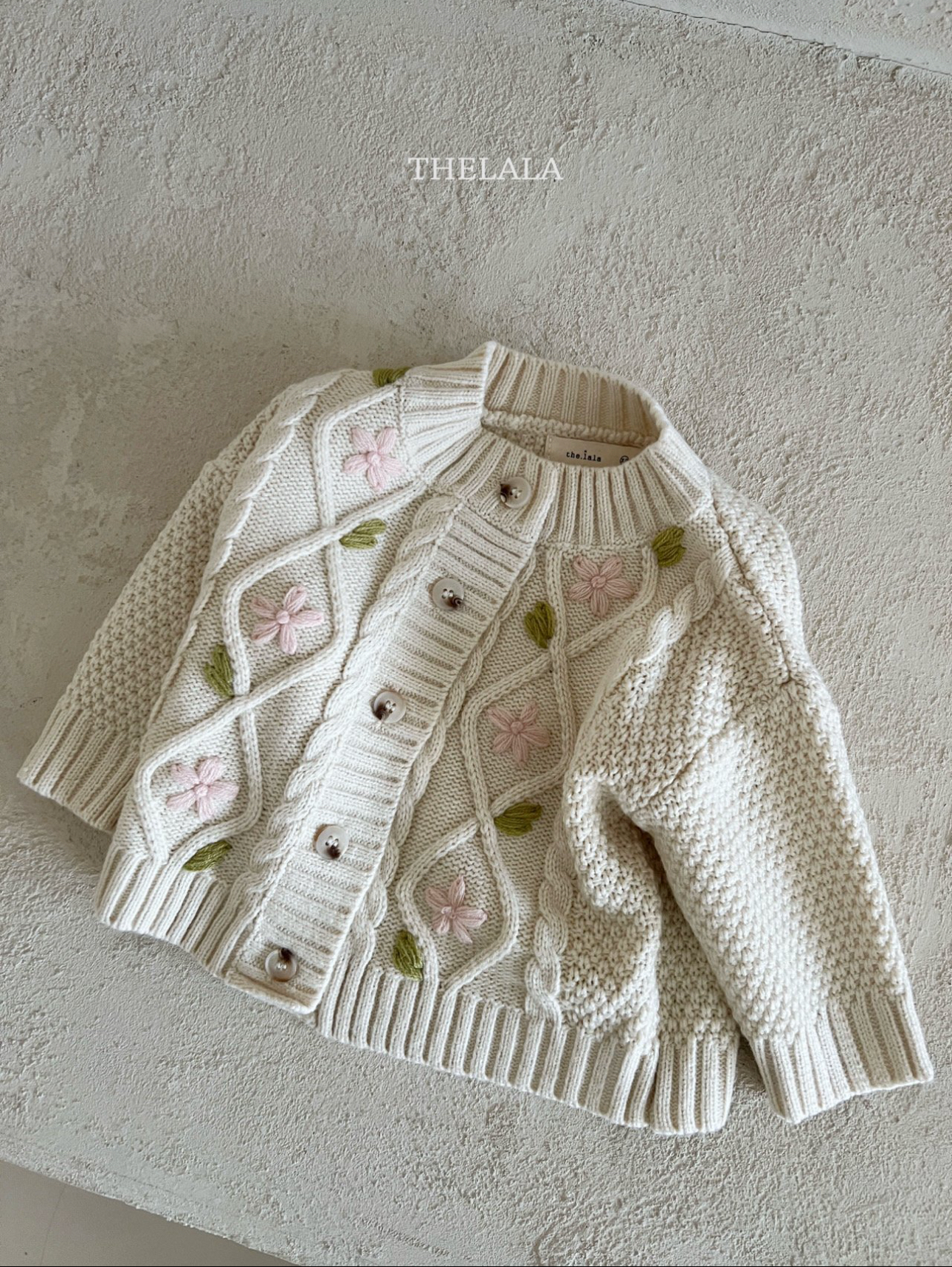 🌸預訂 韓國直送🌸🇰🇷THELALA花卉繡線麻花針織開襟外套