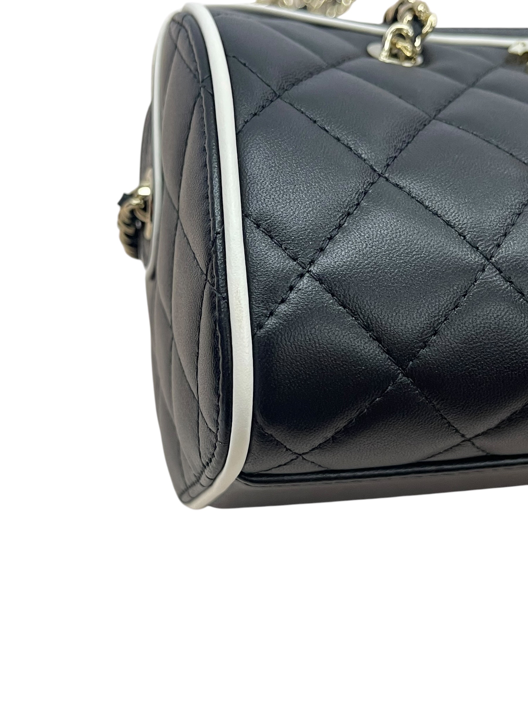 Pre-Owned CHANEL Chanel Mini Quilted Bowling Bag / Product Code:081311