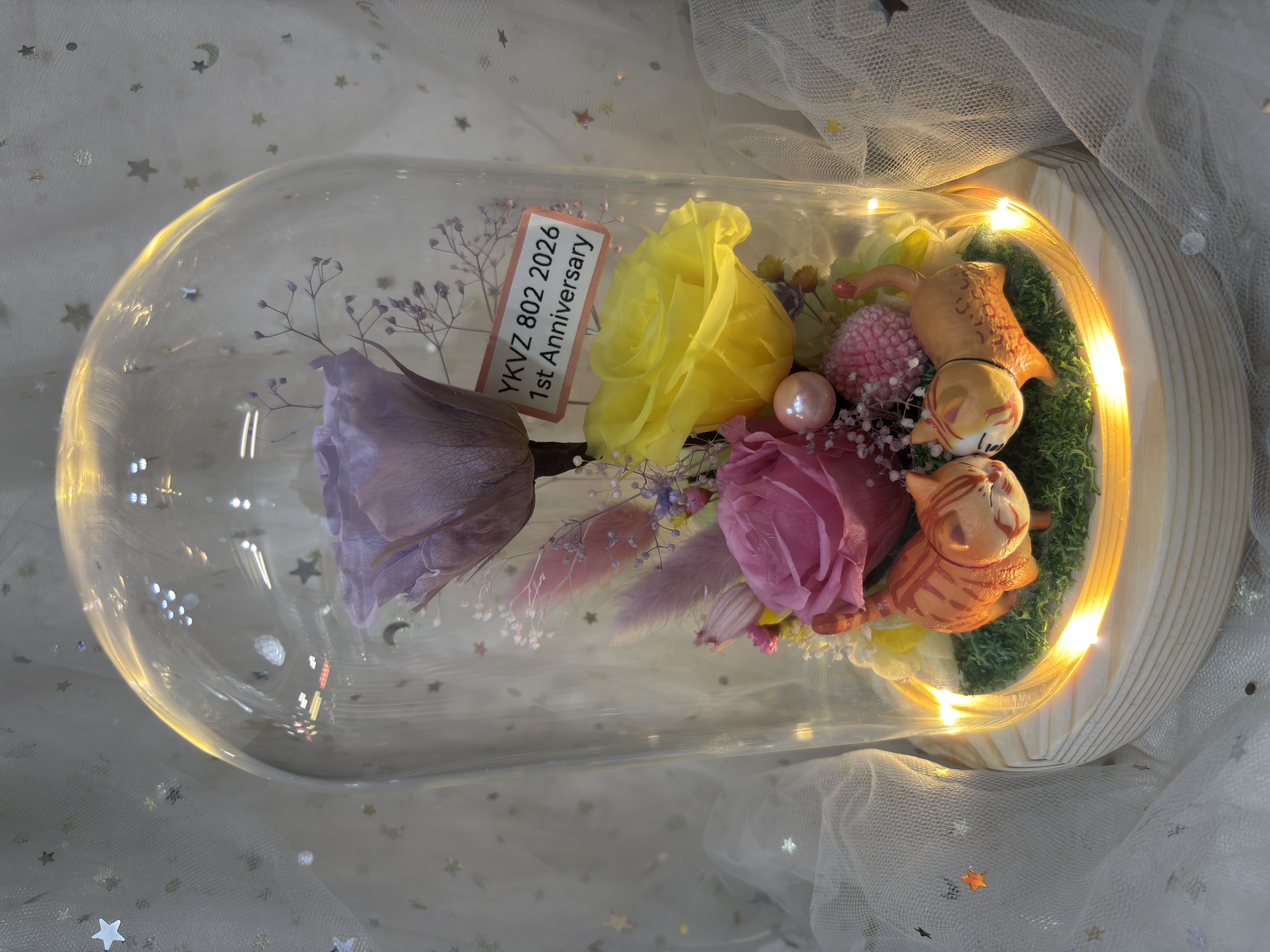 客人特別訂製款永生花（有燈，底坐直徑14cm; 總高21cm）