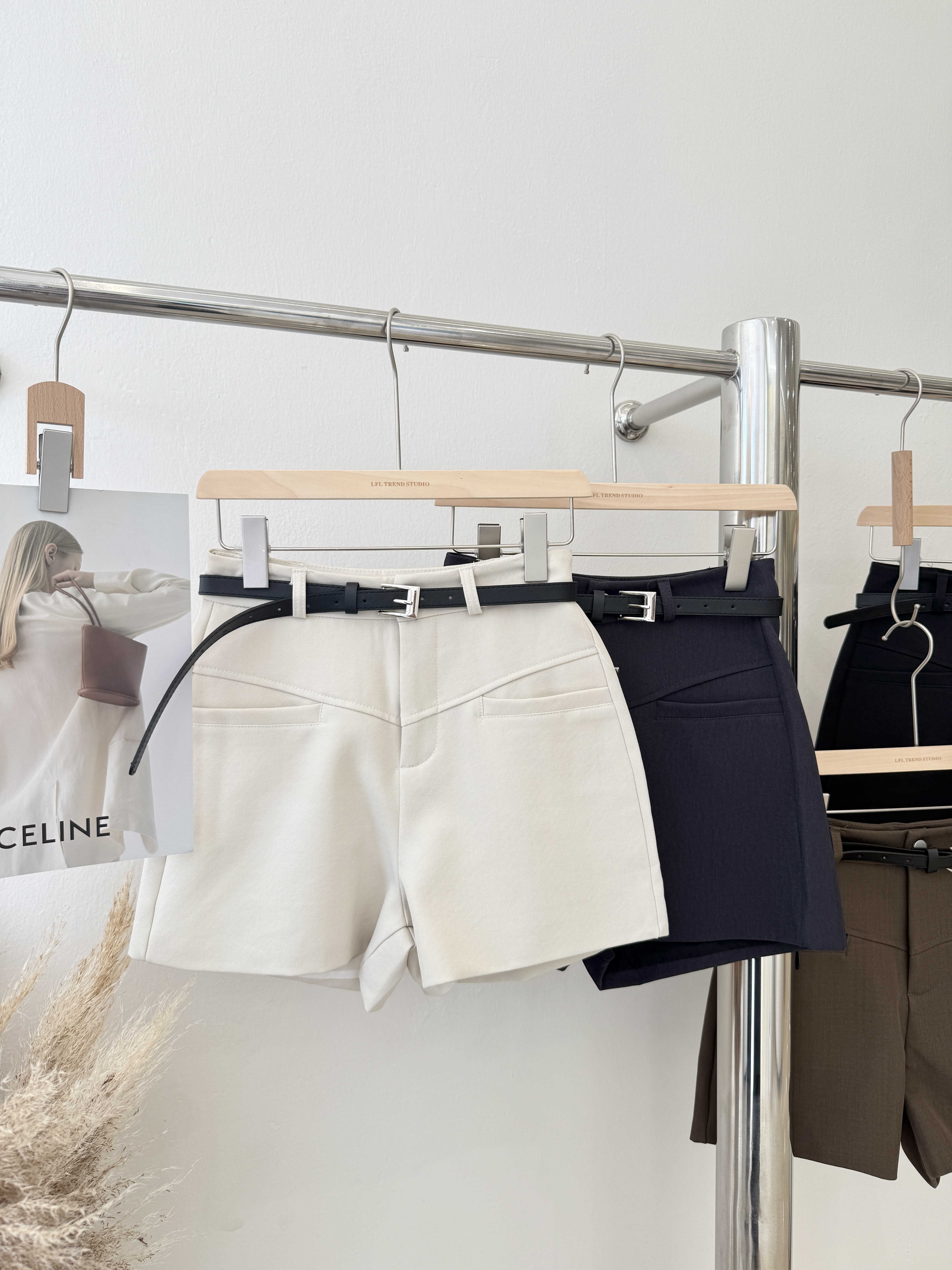 6879 爆款显瘦西装短裤