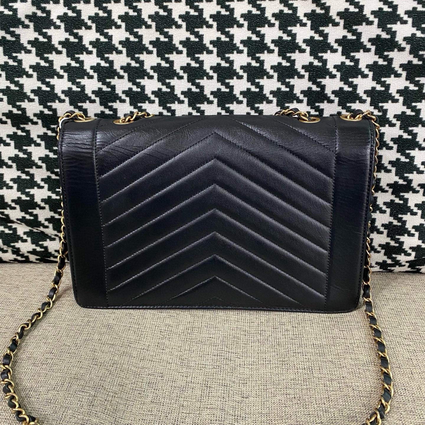 【預訂貨品】Chanel黑金信封包 