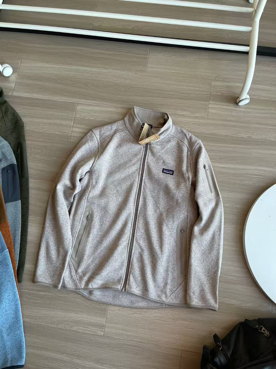 預訂 Pata gonia 輕量抓絨外套