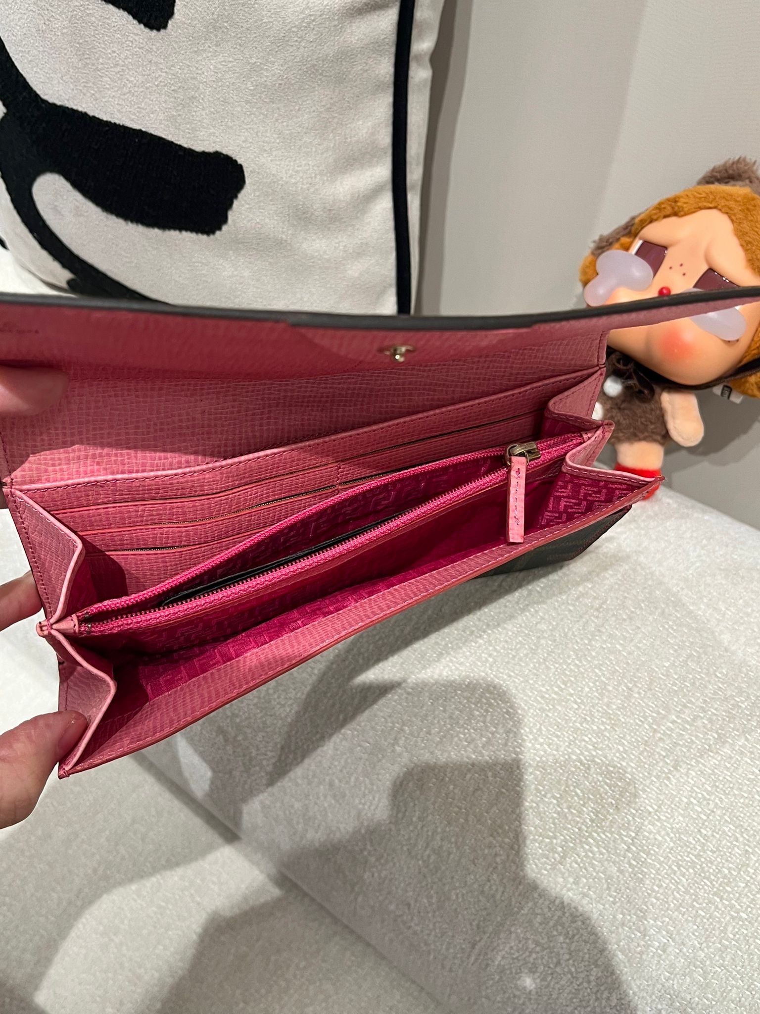 Fendi Long Wallet 長銀包 100%Authentic,98%new 