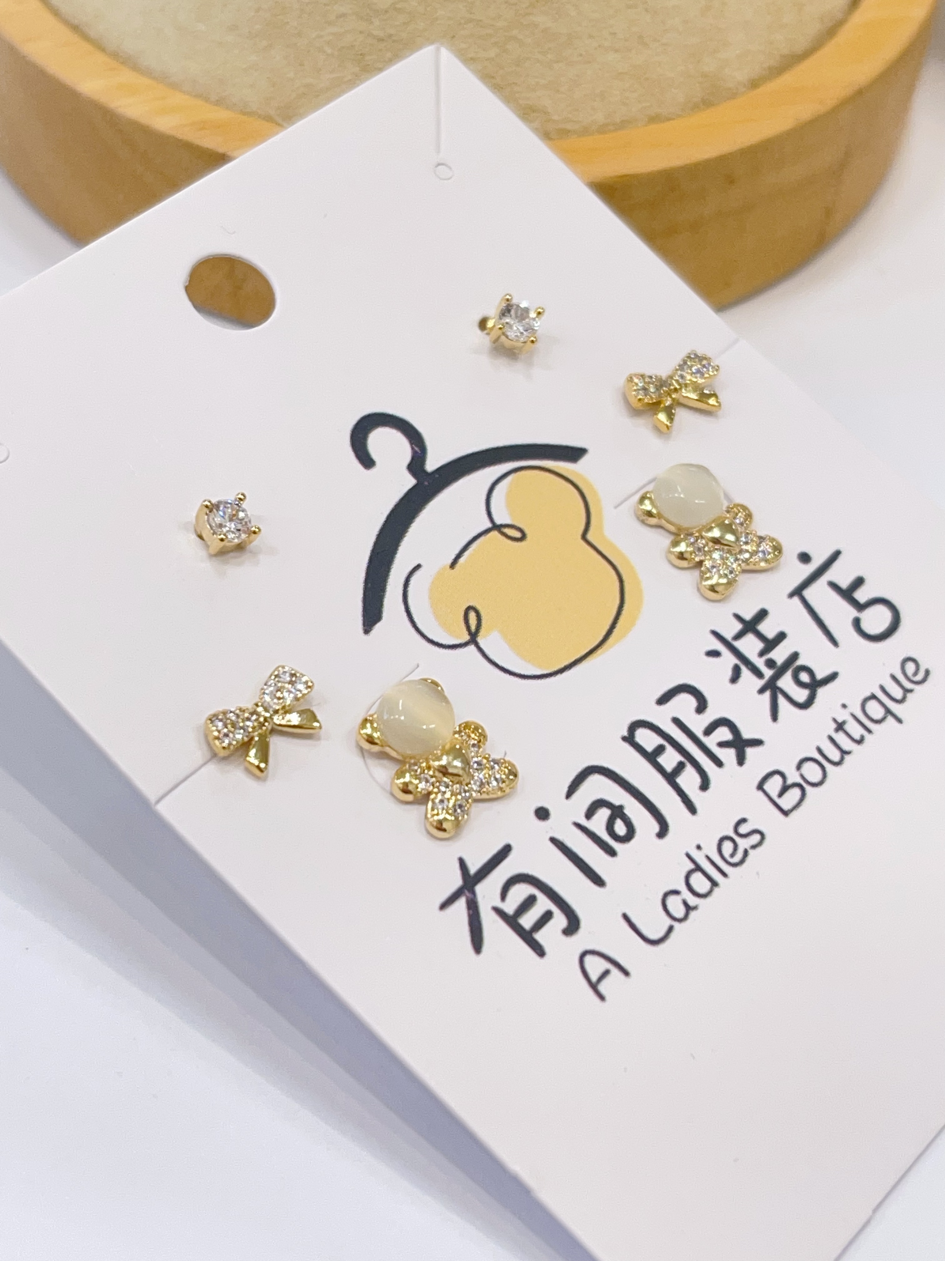 猫眼石小熊蝴蝶结耳环套装