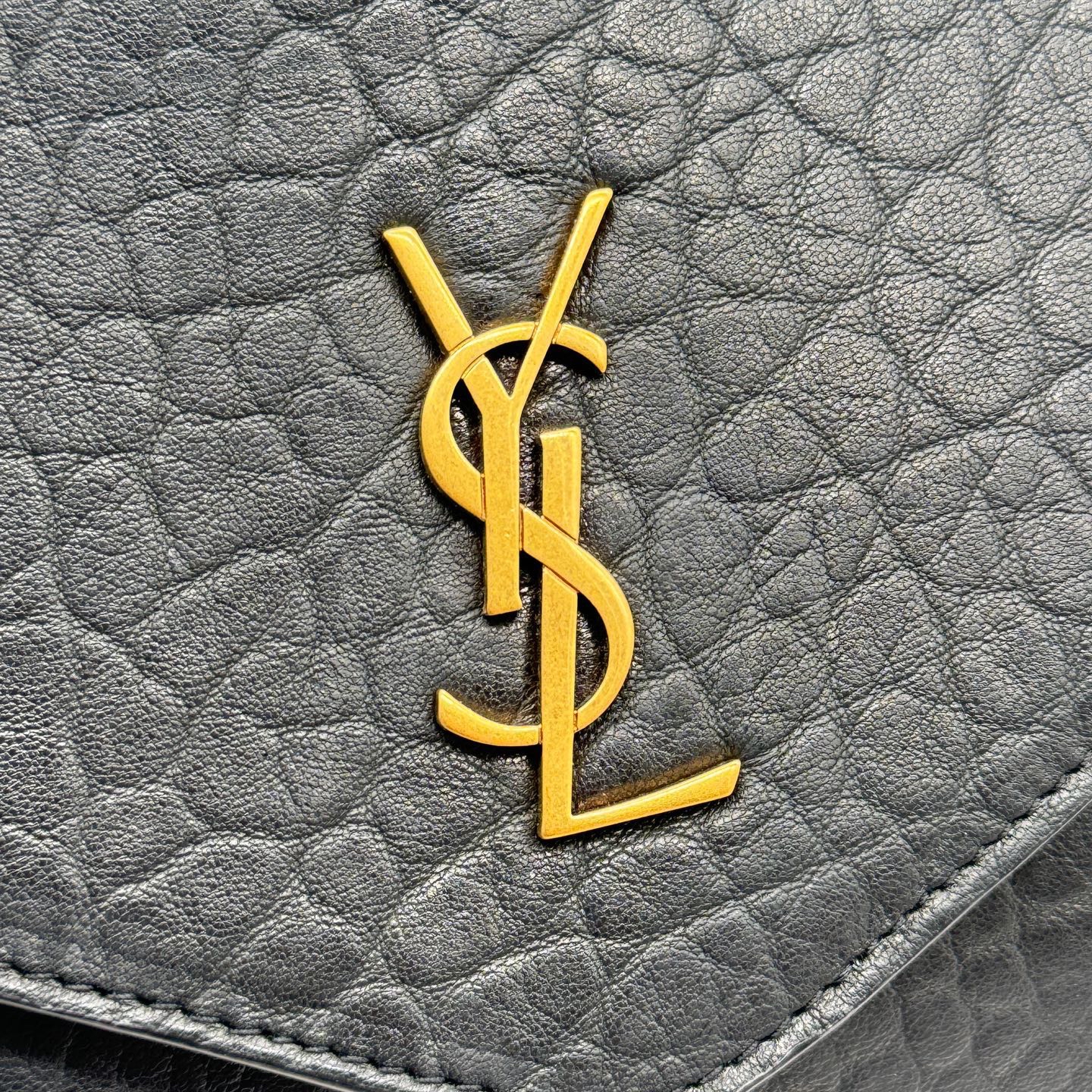 Unused item YSL Cassandre Y9144