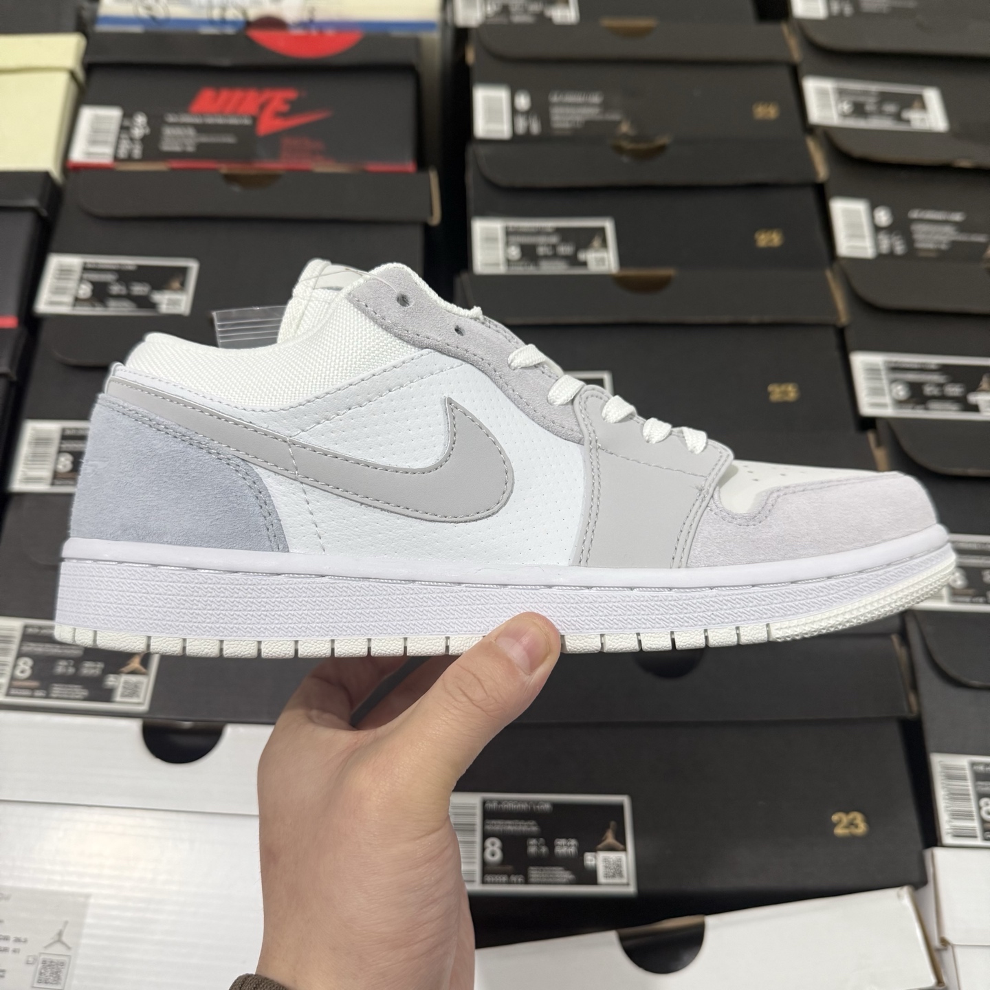 Nike Air Jordan 1 Low 'Paris' CV3043-100