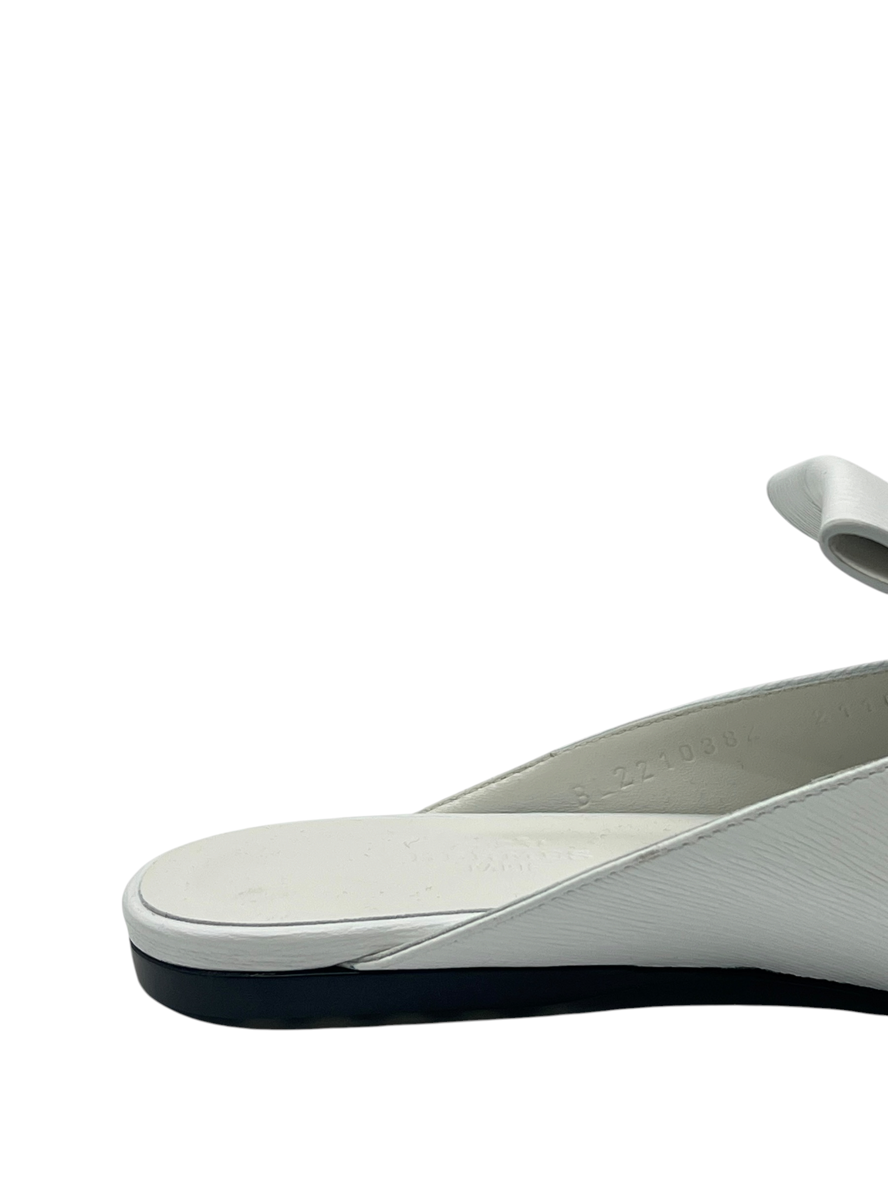 Pre-Owned HERMÉS Eloge Mules Chèvre Liegee Blanc / Product Code: 26052006