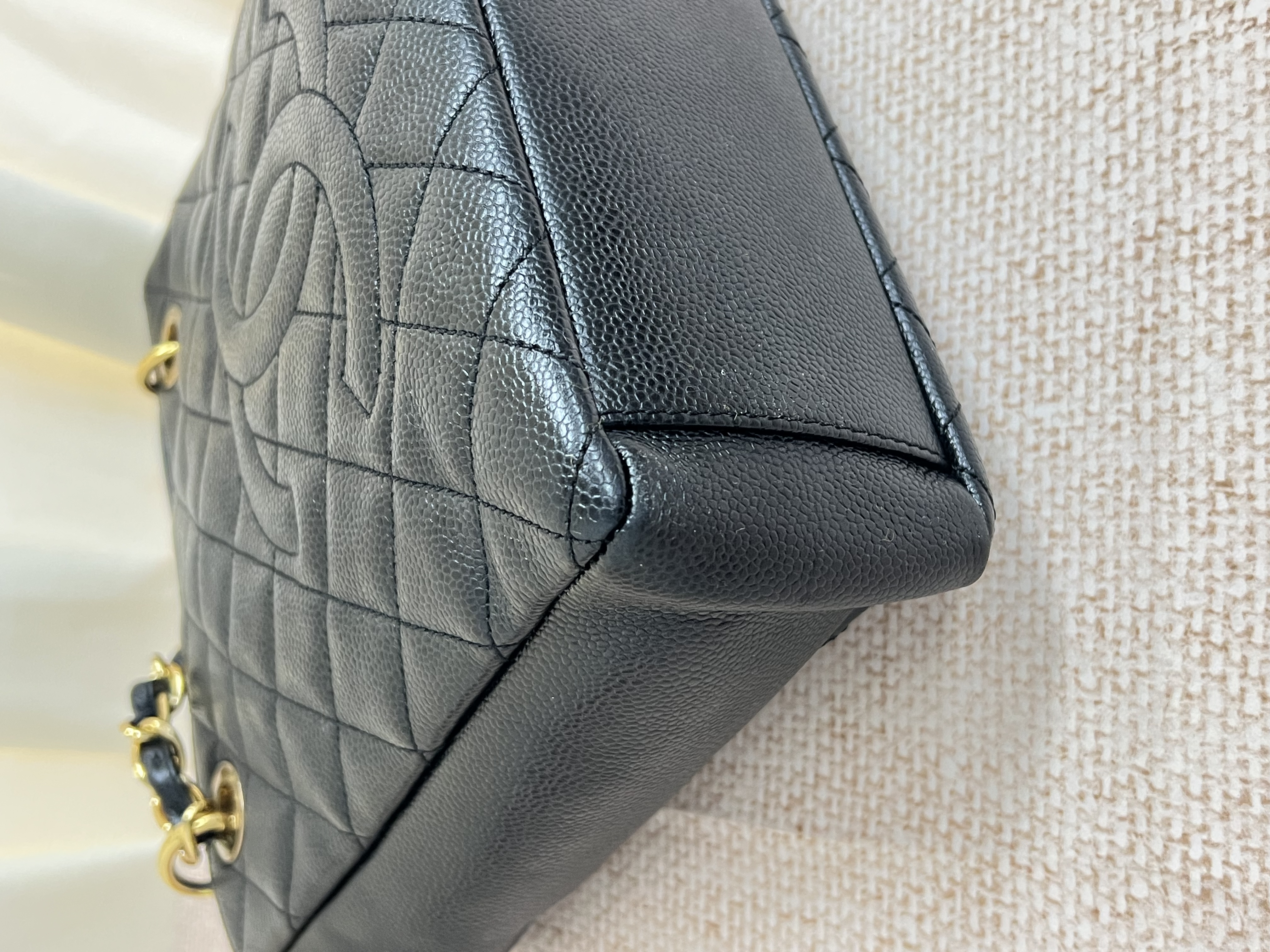 Pre-owned Chanel Petite Shopping Tote / Product Code: 26041711