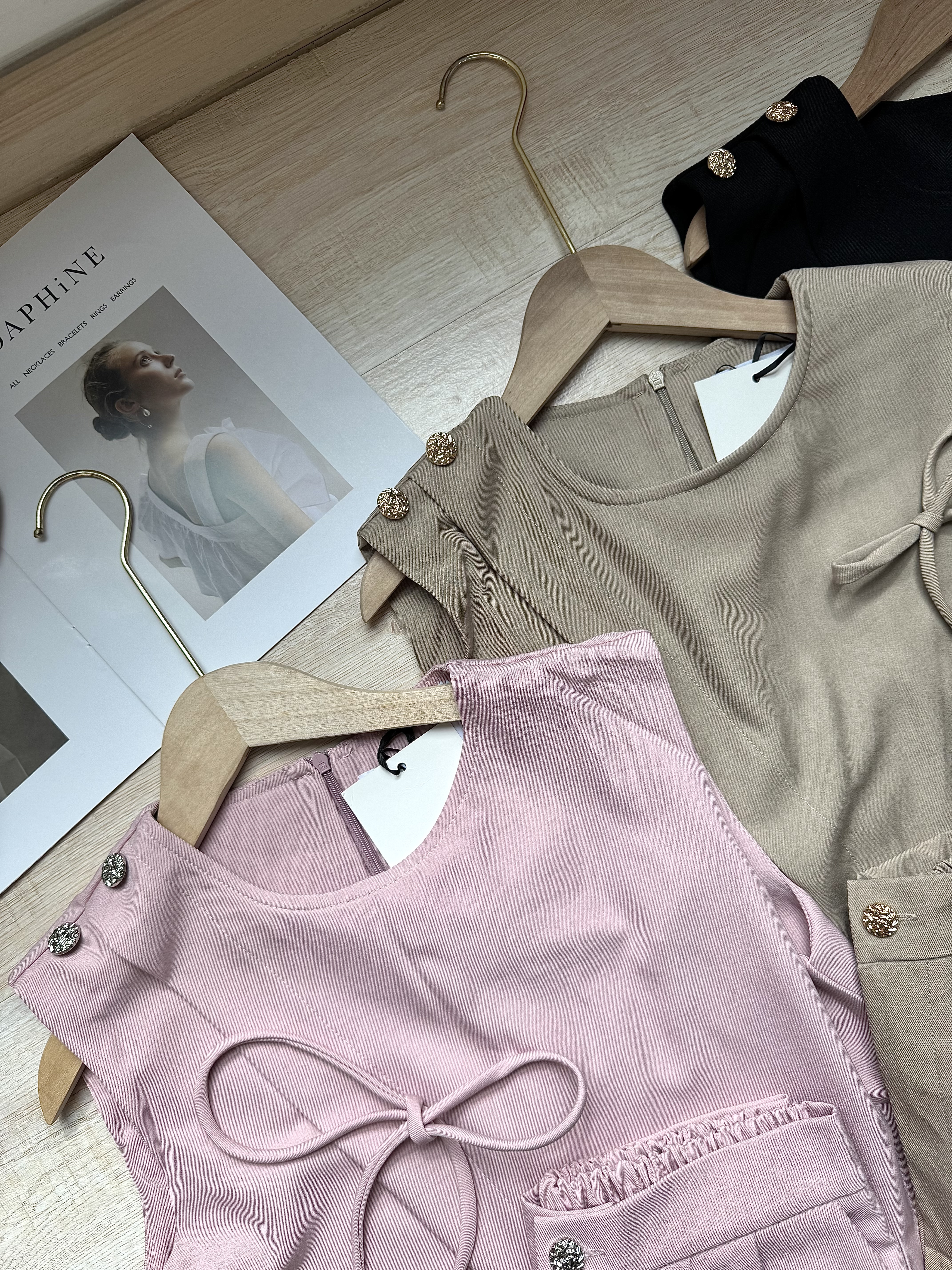 Korean Tailored Tie-Waist Set 韩系系带西装短裤套装 ( 3 colours )