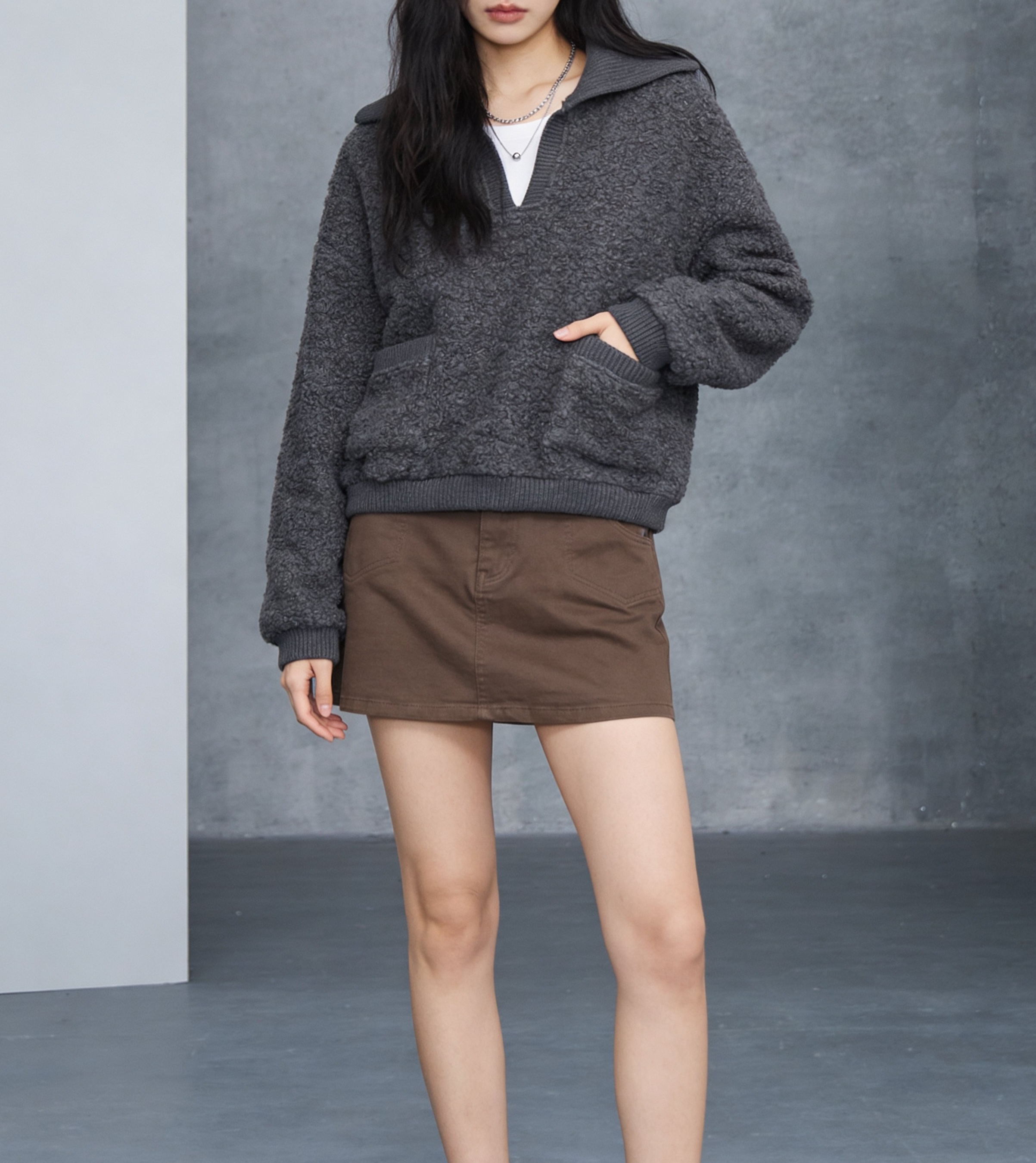 灰色/米白毛絨短版立領開衫
