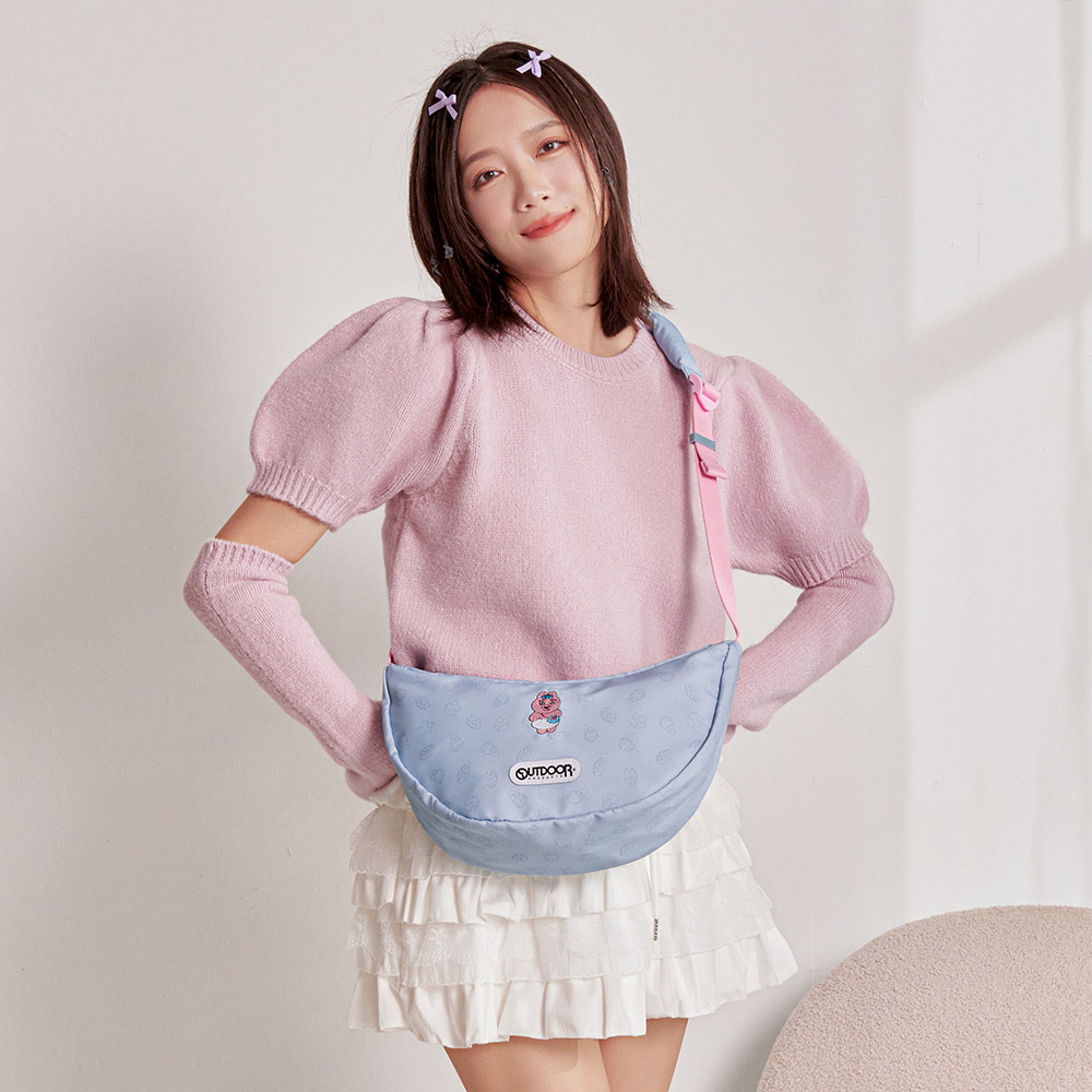 📦訂購 台灣限定 OUTDOOR Opanchu Usagi 褲褲兔 彎月側背包