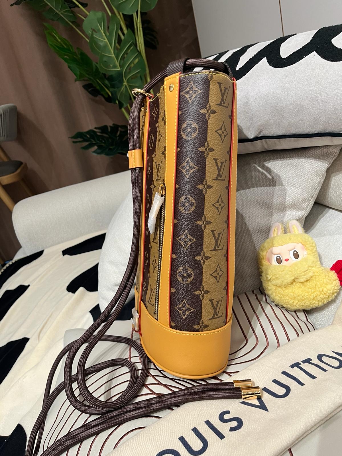 未使用品 LV x NIGO Randonee 聯名款水桶backpack 限量版 100%Authentic,未使用品 ✅塵袋