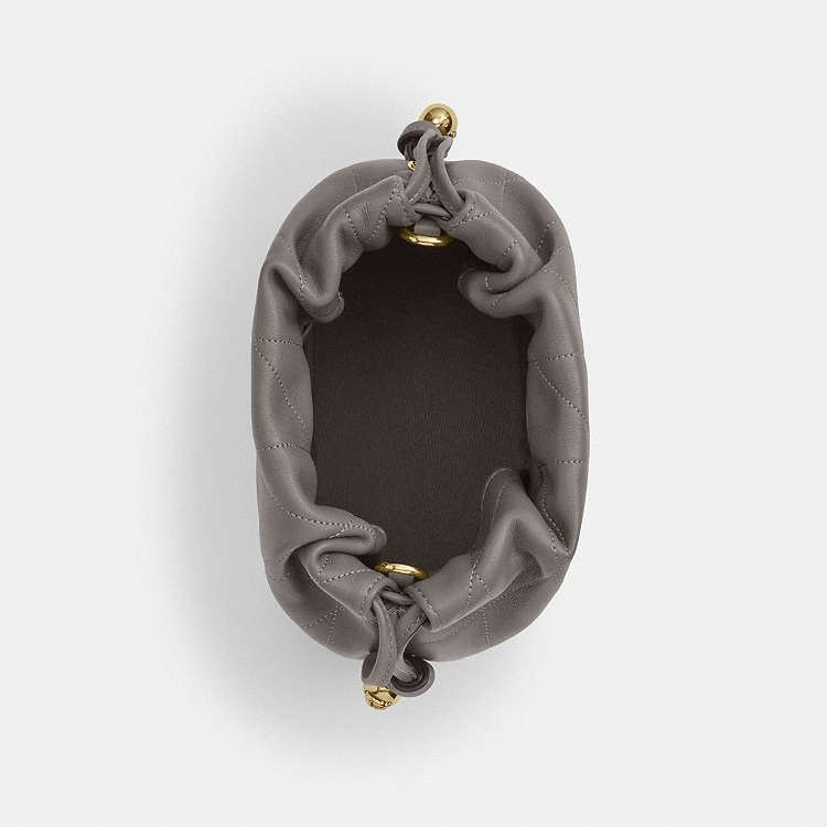 🇺🇸✈️🇨🇦Coach outlet 特別灰色🩶 Faye Mini Drawstring Bag With Quilting現貨🤩