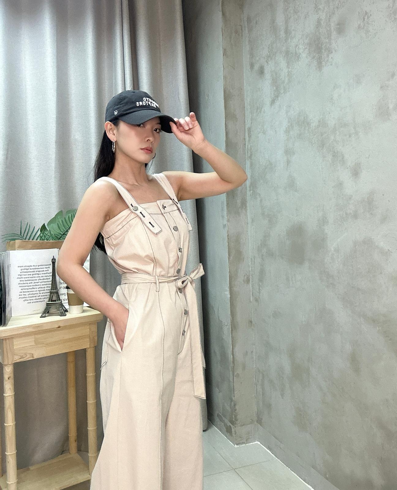 明線jumpsuit